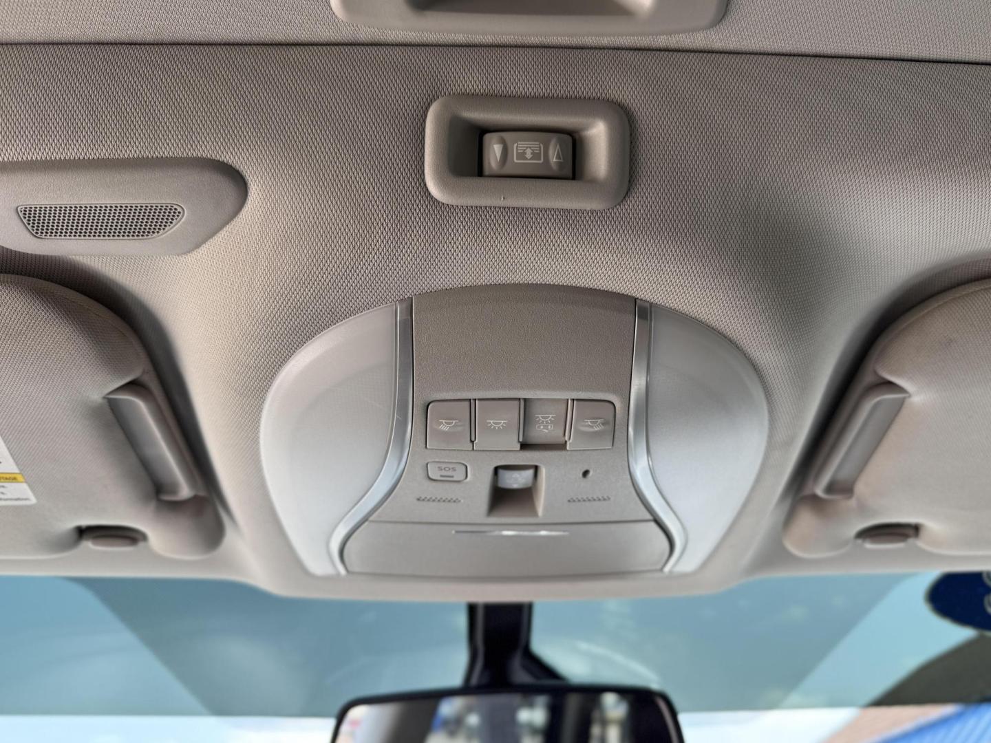 2018 White Infiniti Qx60 (5N1DL0MN7JC) , located at 2401 E Main St., Grand Prairie, TX, 75050, (972) 262-4440, 32.748981, -96.969643 - Photo#20