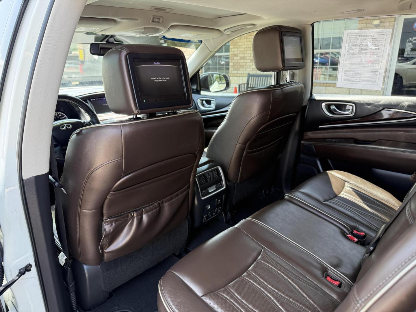 2018 White Infiniti Qx60 (5N1DL0MN7JC) , located at 2401 E Main St., Grand Prairie, TX, 75050, (972) 262-4440, 32.748981, -96.969643 - Photo#21