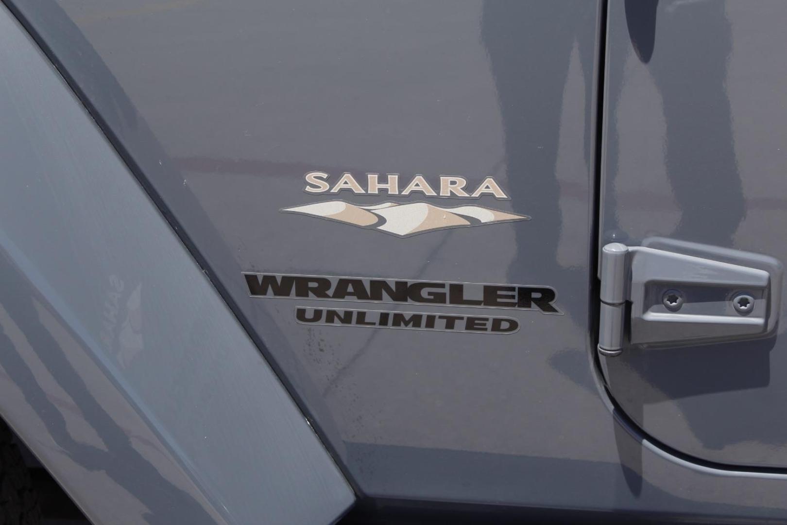 2015 Gray Jeep Wrangler Unlimited Sahara 4WD (1C4BJWEGXFL) with an 3.6L V6 DOHC 24V FFV engine, located at 2401 E Main St., Grand Prairie, TX, 75050, (972) 262-4440, 32.748981, -96.969643 - Photo#3