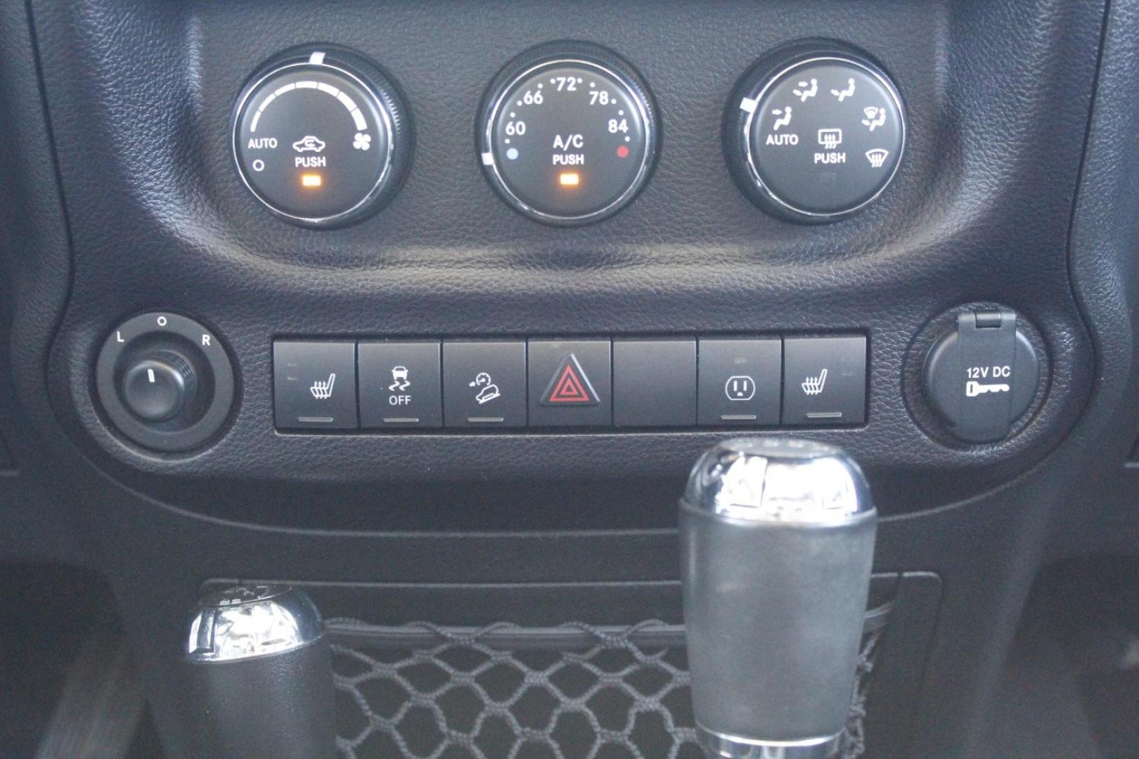 2015 Gray Jeep Wrangler Unlimited Sahara 4WD (1C4BJWEGXFL) with an 3.6L V6 DOHC 24V FFV engine, located at 2401 E Main St., Grand Prairie, TX, 75050, (972) 262-4440, 32.748981, -96.969643 - Photo#16