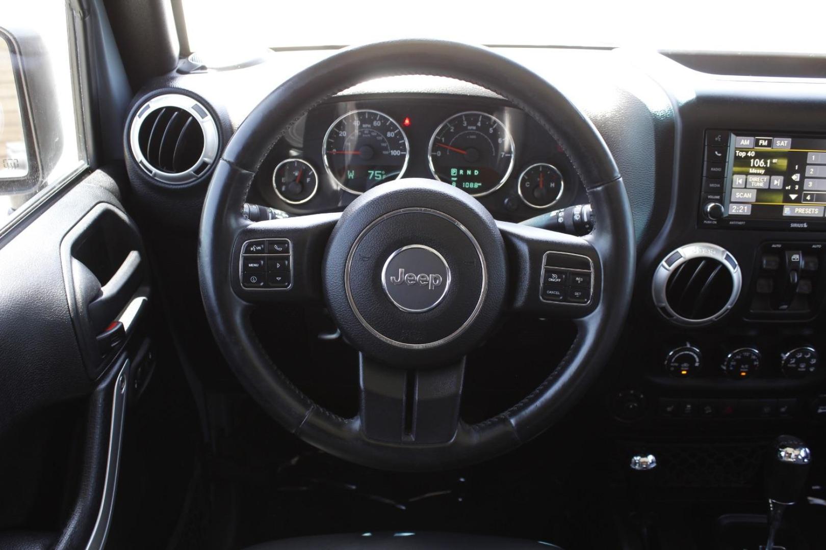 2015 Gray Jeep Wrangler Unlimited Sahara 4WD (1C4BJWEGXFL) with an 3.6L V6 DOHC 24V FFV engine, located at 2401 E Main St., Grand Prairie, TX, 75050, (972) 262-4440, 32.748981, -96.969643 - Photo#18