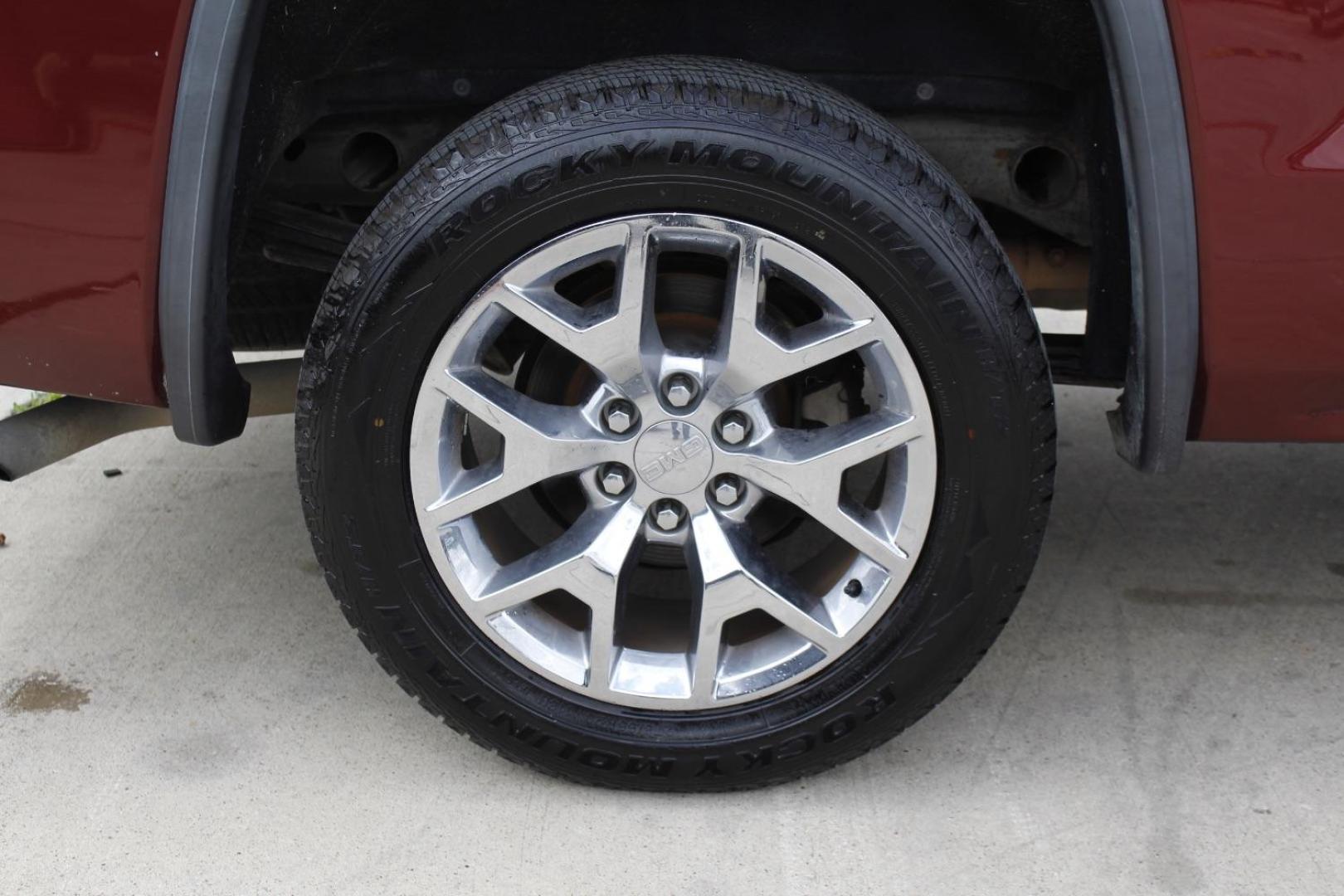 2014 Red GMC Sierra 1500 SLT (3GTU1VEC9EG) with an 5.3L engine, located at 2401 E Main St., Grand Prairie, TX, 75050, (972) 262-4440, 32.748981, -96.969643 - Photo#11