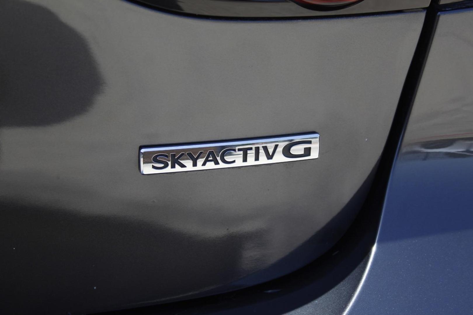 2019 Gray Mazda Mazda3 Hatchback Premium Package (JM1BPANM1K1) with an SKYACTIV-G 2.5L I-4 gasoline direct injection engine, located at 2401 E Main St., Grand Prairie, TX, 75050, (972) 262-4440, 32.748981, -96.969643 - Photo#7