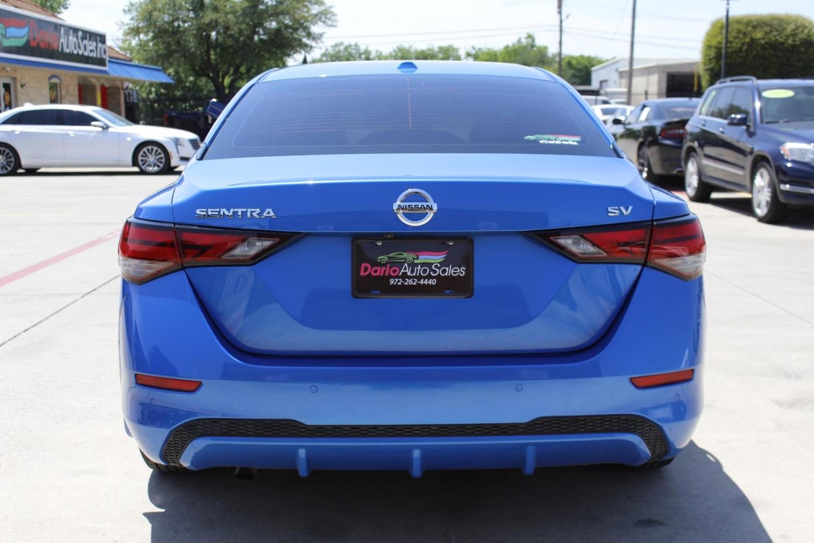 2021 Blue Nissan Sentra SV Xtronic CVT (3N1AB8CV5MY) with an 2L I-4 gasoline direct injection engine, located at 2401 E Main St., Grand Prairie, TX, 75050, (972) 262-4440, 32.748981, -96.969643 - Photo#5