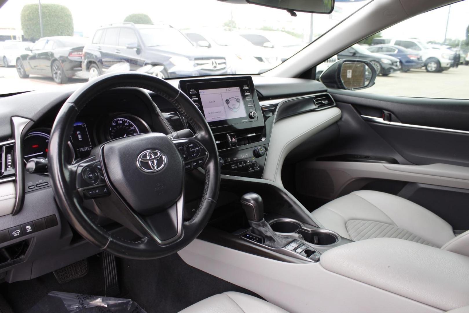 2021 Black Toyota Camry SE Hybrid (4T1G31AK9MU) with an 2.5L I-4 port/direct injection engine, located at 2401 E Main St., Grand Prairie, TX, 75050, (972) 262-4440, 32.748981, -96.969643 - Photo#11