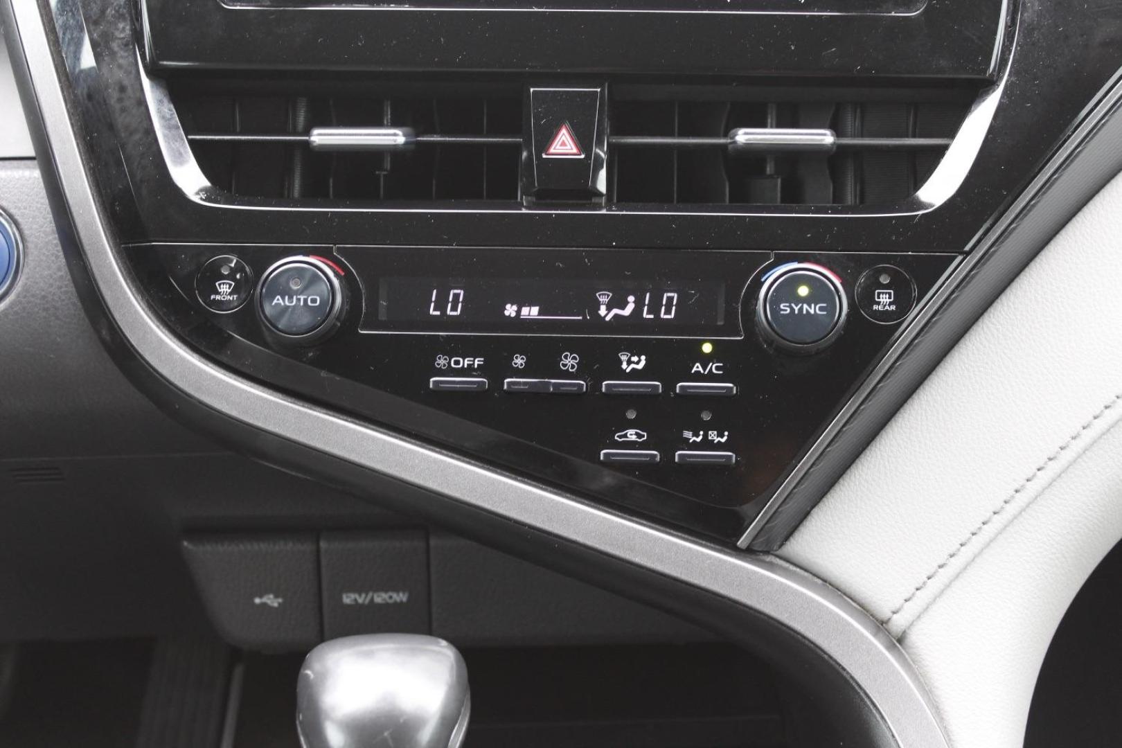 2021 Black Toyota Camry SE Hybrid (4T1G31AK9MU) with an 2.5L I-4 port/direct injection engine, located at 2401 E Main St., Grand Prairie, TX, 75050, (972) 262-4440, 32.748981, -96.969643 - Photo#17