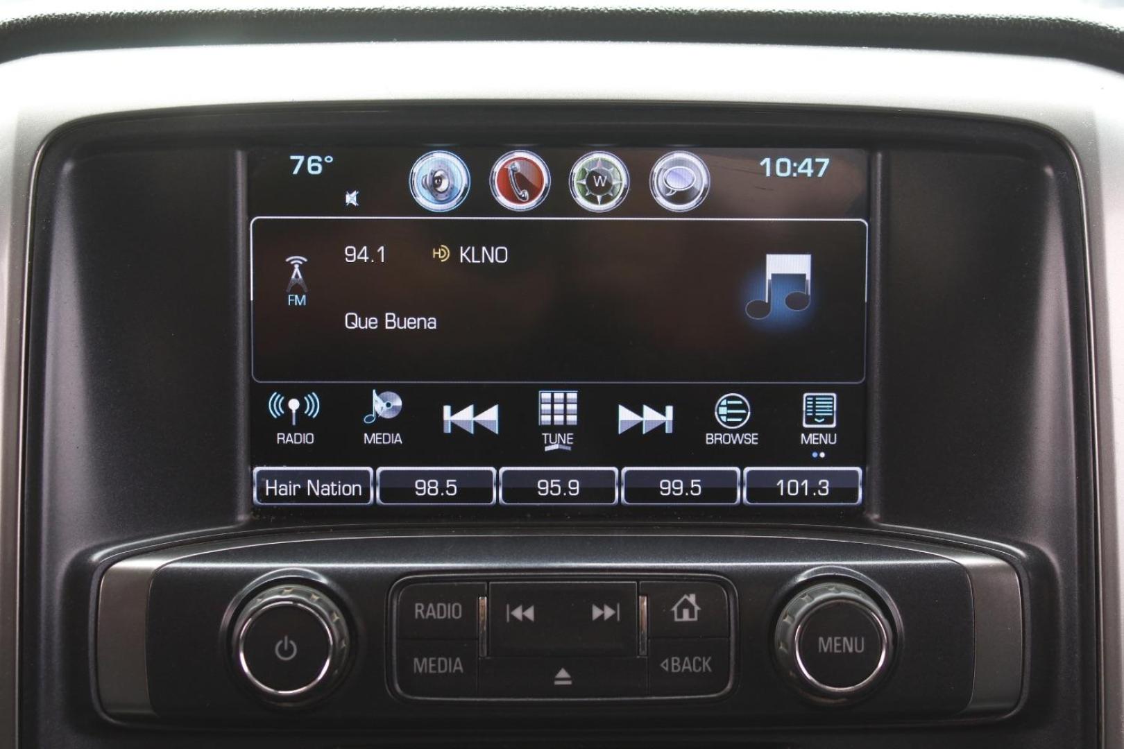 2018 White Chevrolet Silverado 2500HD LT (1GC2KVEG4JZ) , located at 2401 E Main St., Grand Prairie, TX, 75050, (972) 262-4440, 32.748981, -96.969643 - Photo#14