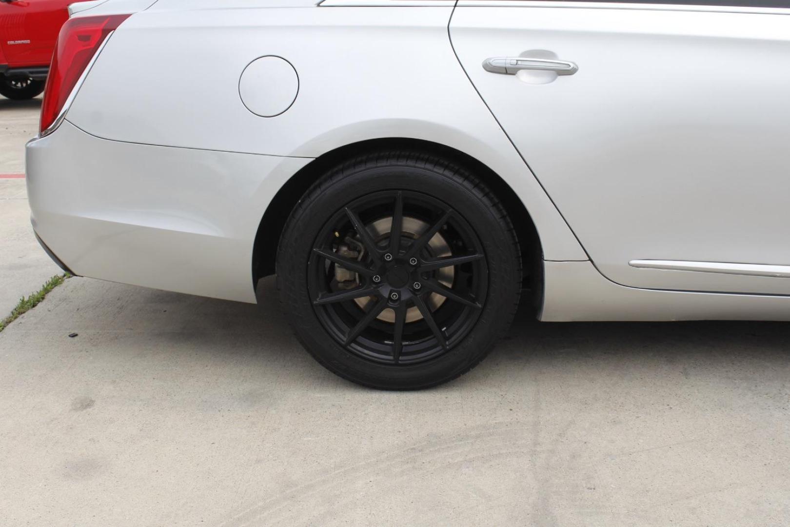 2019 Silver Cadillac XTS Luxury (2G61M5S38K9) with an 3.6L V-6 gasoline direct injection engine, located at 2401 E Main St., Grand Prairie, TX, 75050, (972) 262-4440, 32.748981, -96.969643 - Photo#11