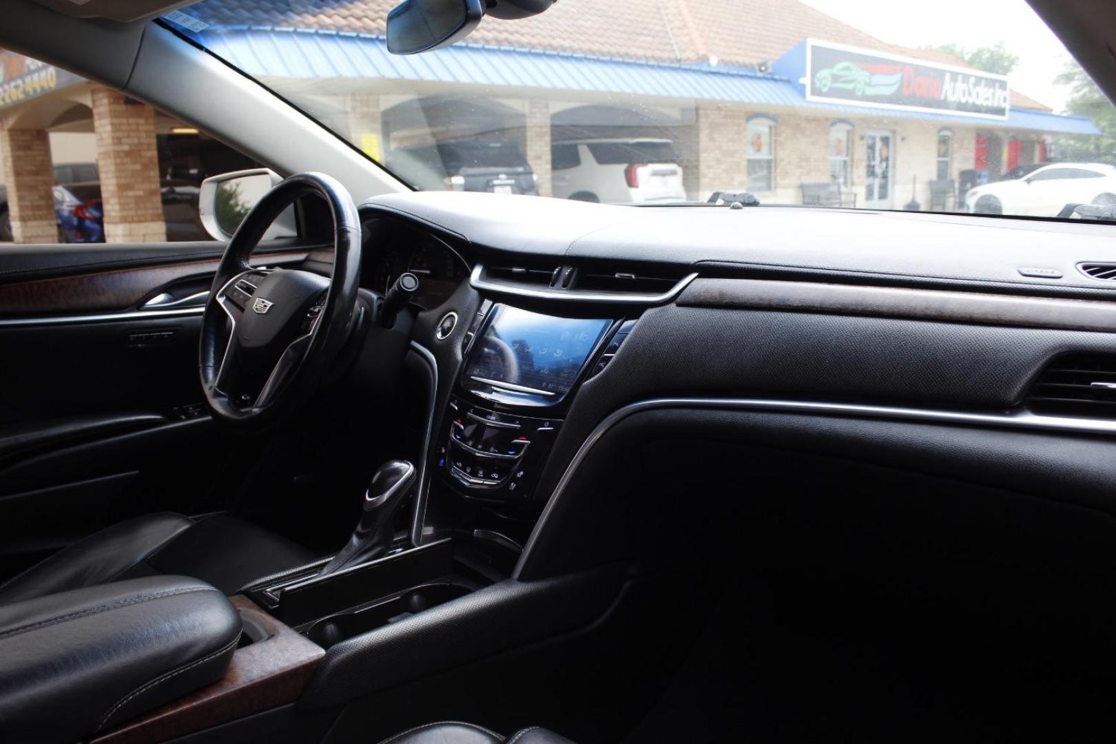 2019 Silver Cadillac XTS Luxury (2G61M5S38K9) with an 3.6L V-6 gasoline direct injection engine, located at 2401 E Main St., Grand Prairie, TX, 75050, (972) 262-4440, 32.748981, -96.969643 - Photo#14