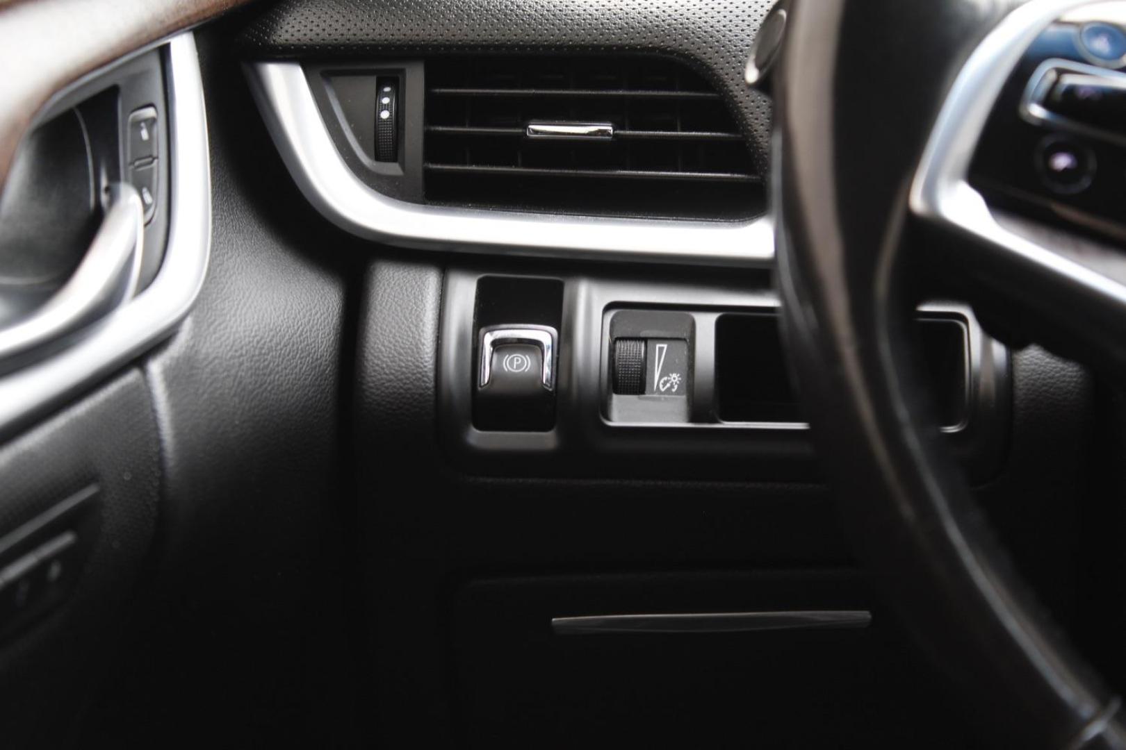 2019 Silver Cadillac XTS Luxury (2G61M5S38K9) with an 3.6L V-6 gasoline direct injection engine, located at 2401 E Main St., Grand Prairie, TX, 75050, (972) 262-4440, 32.748981, -96.969643 - Photo#21