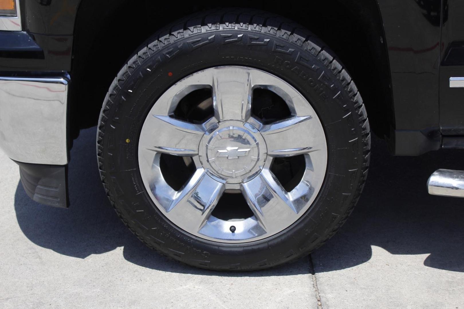 2015 Black Chevrolet Silverado 1500 1LZ (3GCPCSEC0FG) with an 5.3L engine, located at 2401 E Main St., Grand Prairie, TX, 75050, (972) 262-4440, 32.748981, -96.969643 - Photo#3