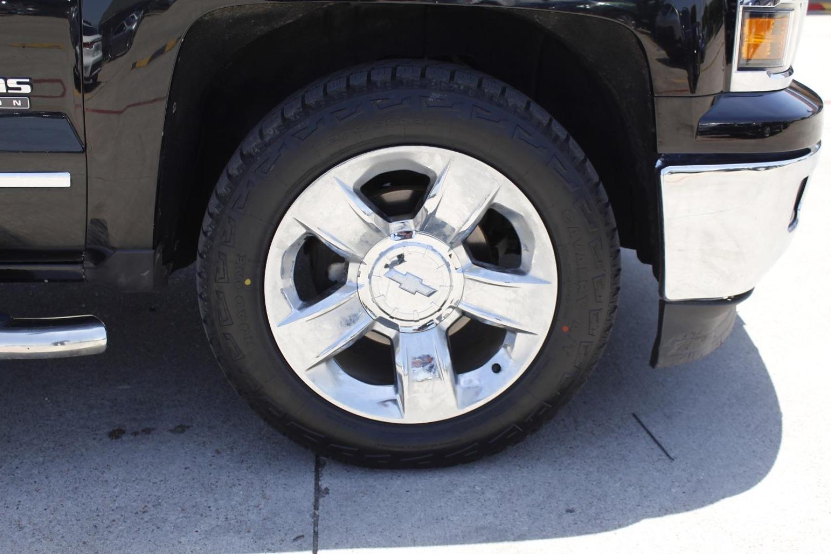 2015 Black Chevrolet Silverado 1500 1LZ (3GCPCSEC0FG) with an 5.3L engine, located at 2401 E Main St., Grand Prairie, TX, 75050, (972) 262-4440, 32.748981, -96.969643 - Photo#10