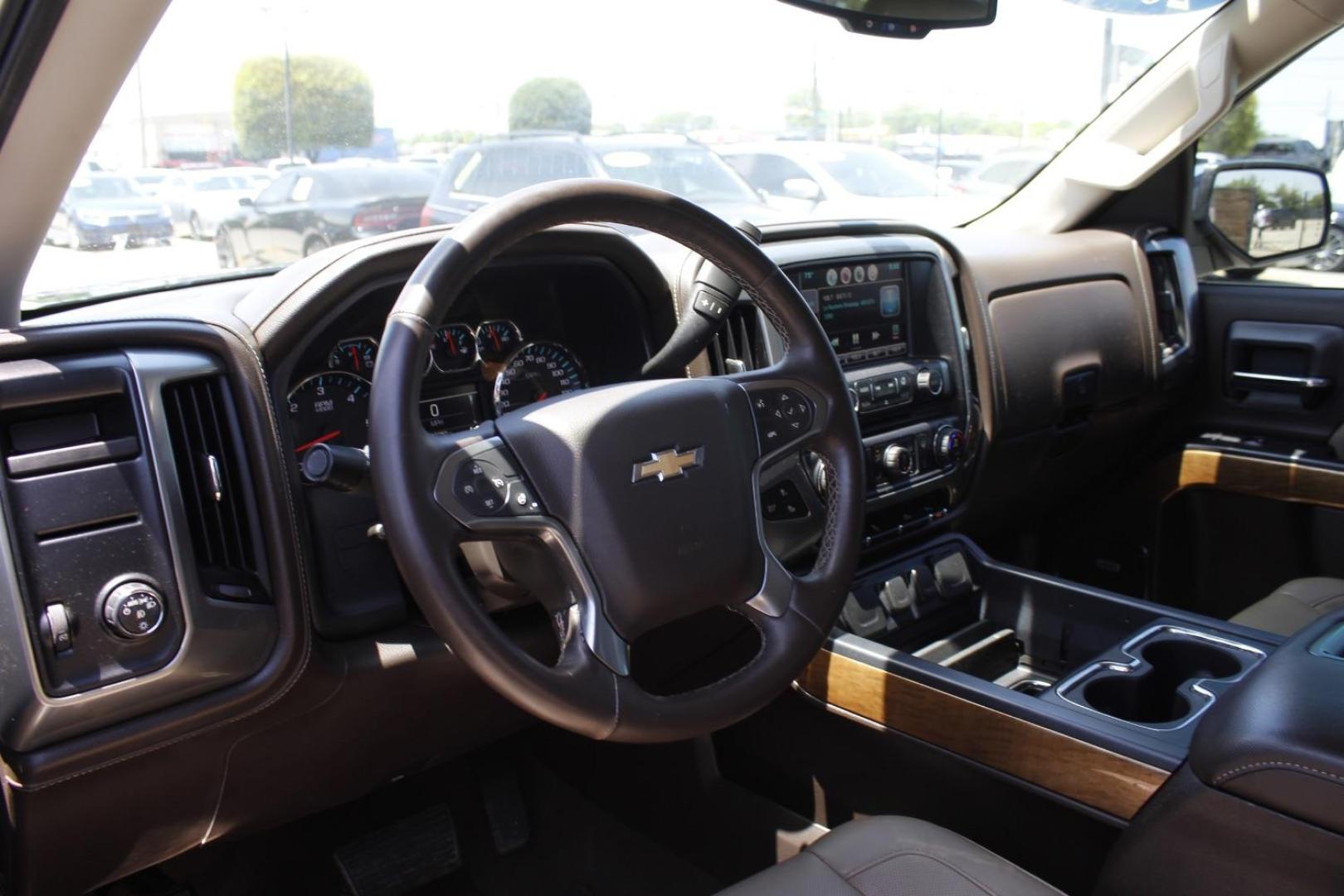 2015 Black Chevrolet Silverado 1500 1LZ (3GCPCSEC0FG) with an 5.3L engine, located at 2401 E Main St., Grand Prairie, TX, 75050, (972) 262-4440, 32.748981, -96.969643 - Photo#12