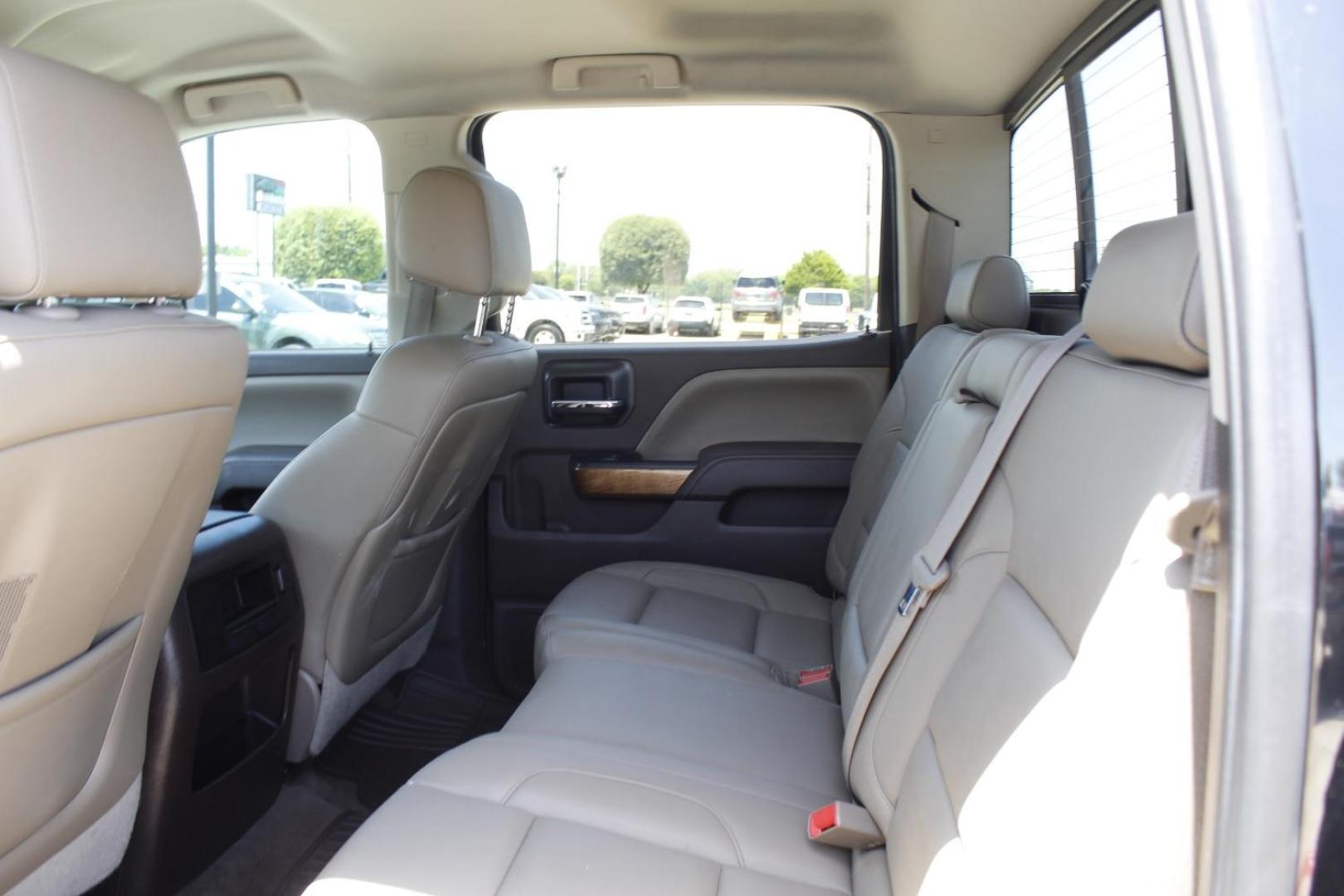 2015 Black Chevrolet Silverado 1500 1LZ (3GCPCSEC0FG) with an 5.3L engine, located at 2401 E Main St., Grand Prairie, TX, 75050, (972) 262-4440, 32.748981, -96.969643 - Photo#13