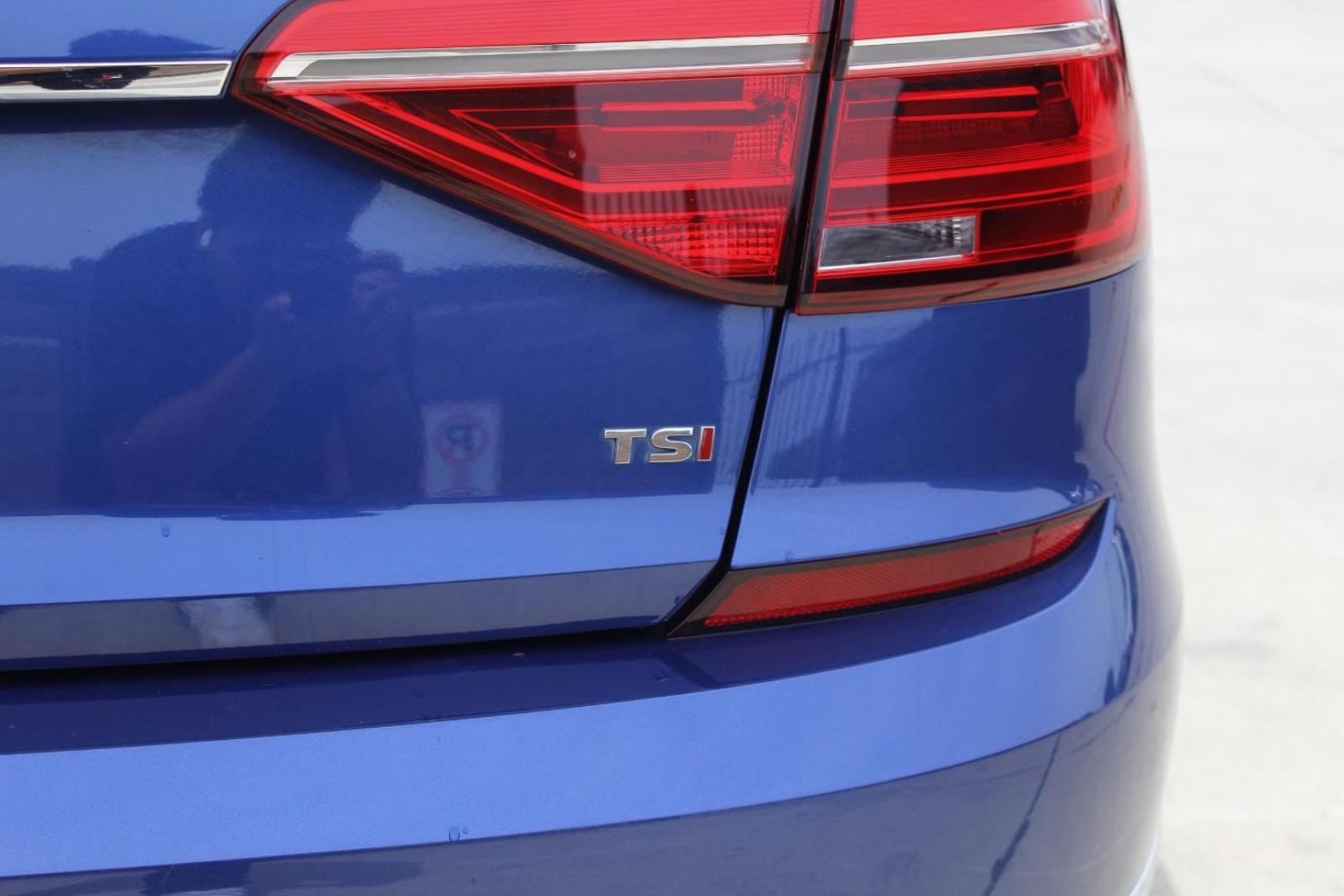 2016 Blue Volkswagen Passat 1.8T R-Line (1VWAT7A38GC) with an 1.8L I-4 gasoline direct injection engine, located at 2401 E Main St., Grand Prairie, TX, 75050, (972) 262-4440, 32.748981, -96.969643 - Photo#7