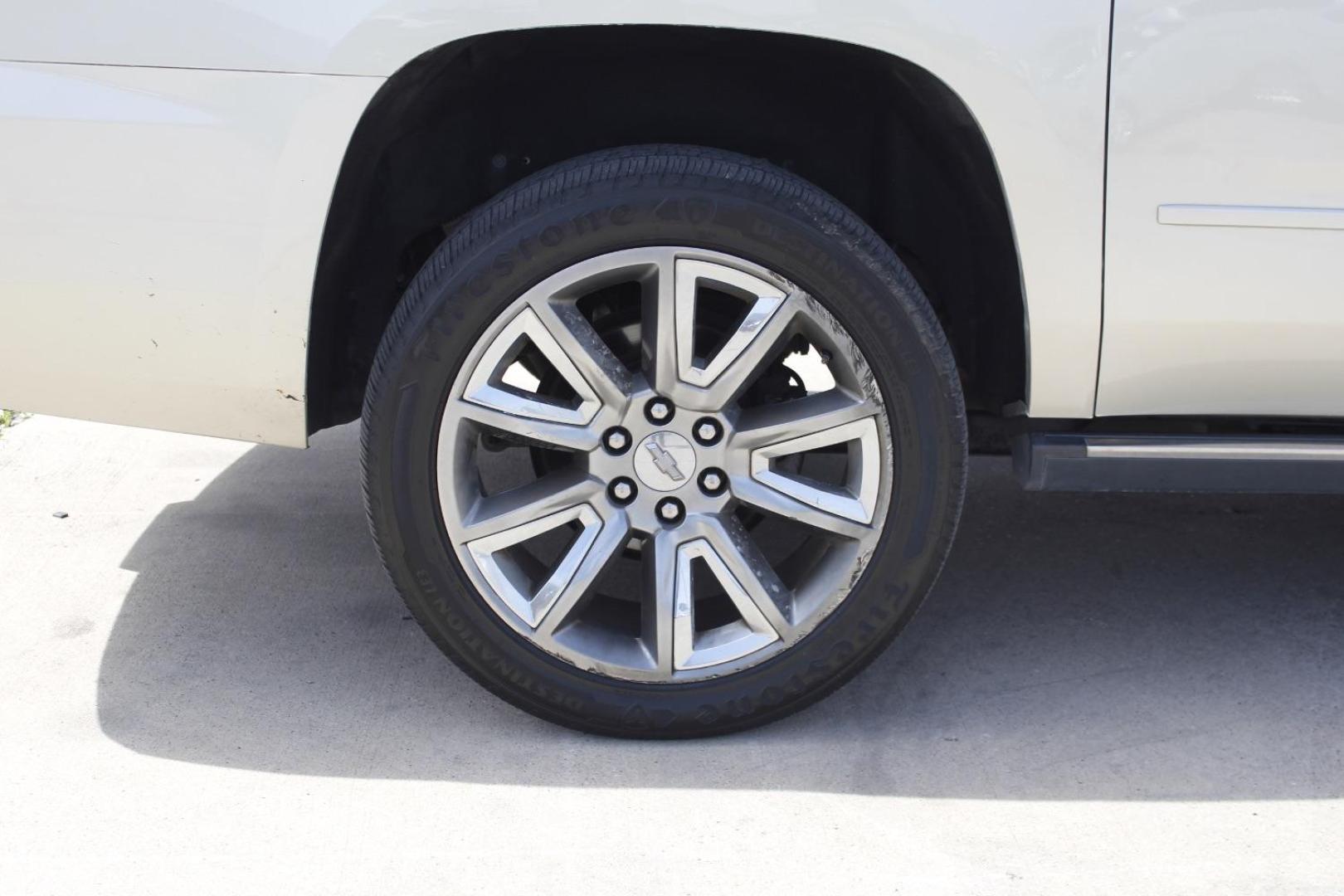2017 Gold Chevrolet Suburban Premier (1GNSKJKC8HR) with an EcoTec3 5.3L V-8 gasoline direct injection engine, located at 2401 E Main St., Grand Prairie, TX, 75050, (972) 262-4440, 32.748981, -96.969643 - Photo#11