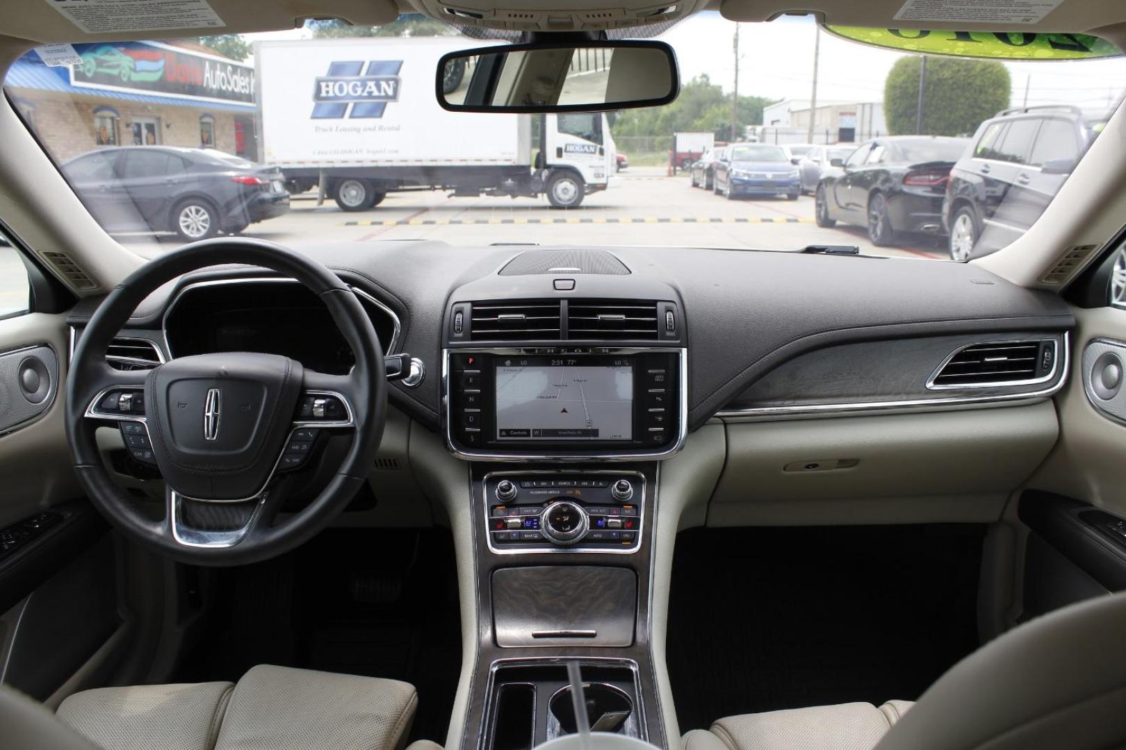 2018 White Lincoln Continental Reserve (1LN6L9RP3J5) with an EcoBoost 2.7L V-6 gasoline direct injection engine, located at 2401 E Main St., Grand Prairie, TX, 75050, (972) 262-4440, 32.748981, -96.969643 - Photo#16