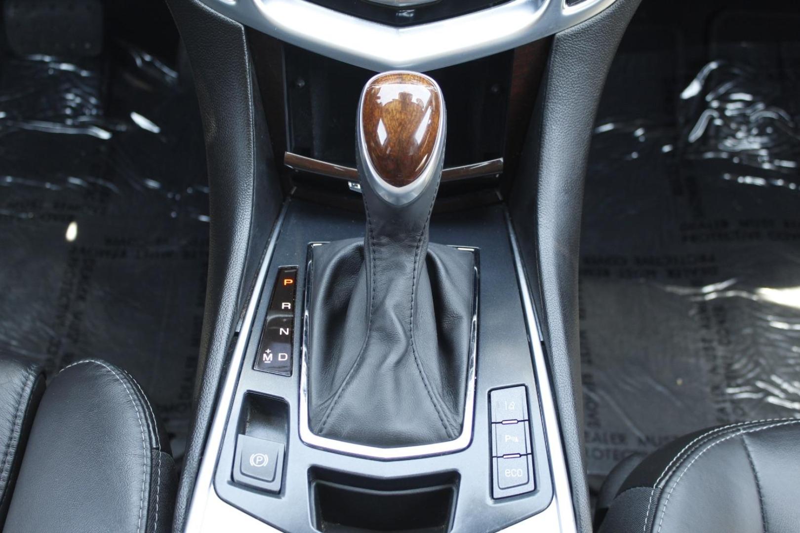 2015 Black Cadillac SRX Luxury Collection (3GYFNBE39FS) with an 3.6L V-6 gasoline direct injection engine, located at 2401 E Main St., Grand Prairie, TX, 75050, (972) 262-4440, 32.748981, -96.969643 - Photo#18