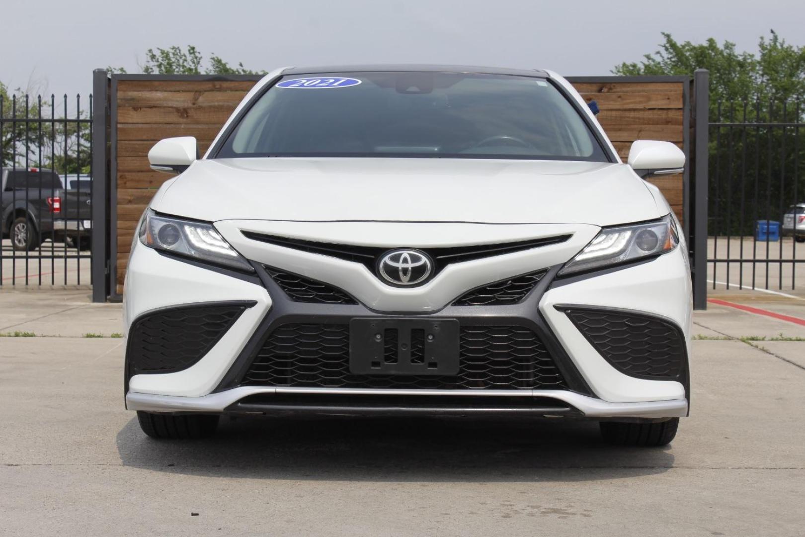 2021 White Toyota Camry XSE (4T1K61AK5MU) with an Dynamic Force 2.5L I-4 port/direct injection engine, located at 2401 E Main St., Grand Prairie, TX, 75050, (972) 262-4440, 32.748981, -96.969643 - Photo#0