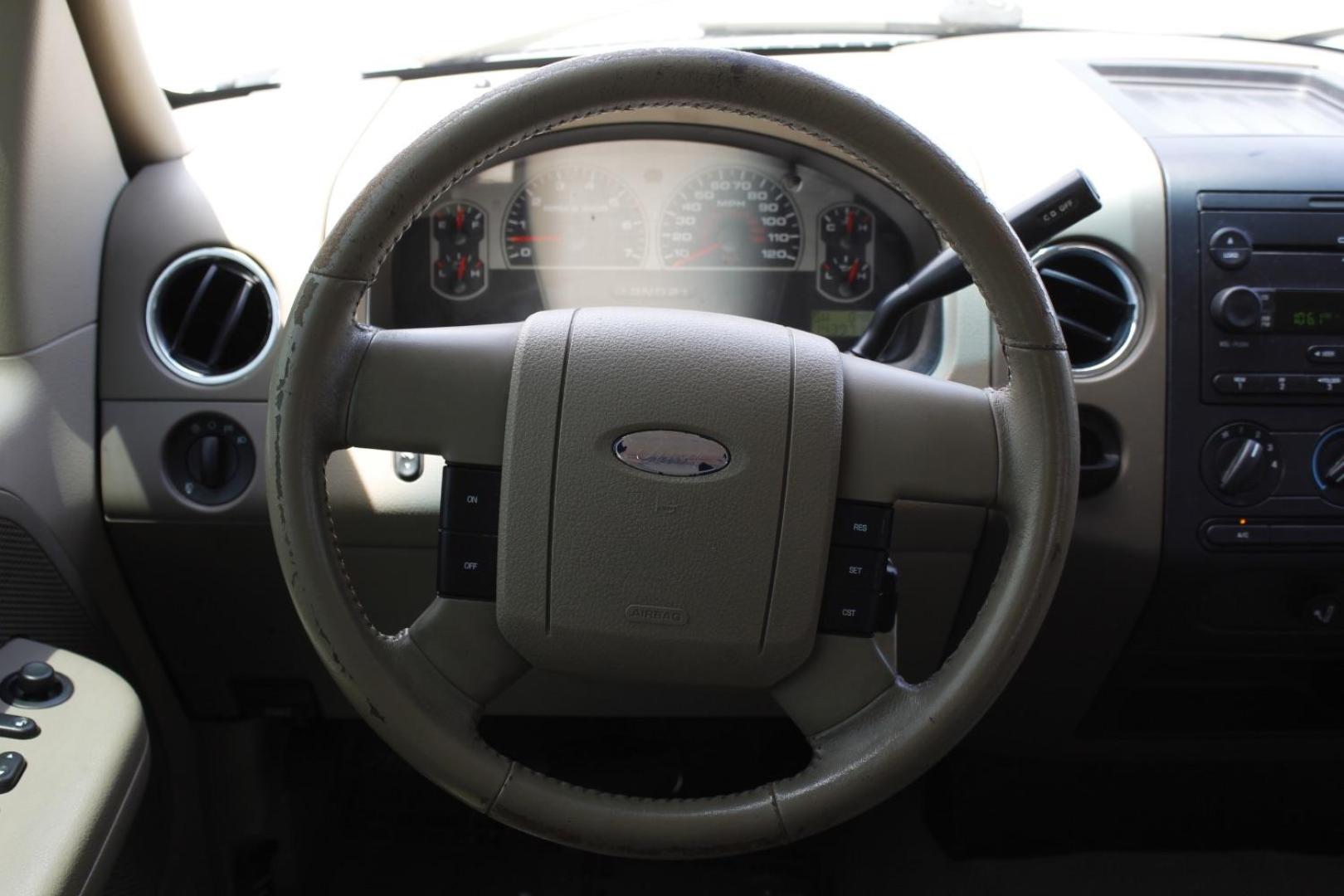 2006 White Ford F-150 XLT | LARIAT (1FTPW12V86K) with an Triton 4.6L V-8 regular unleaded engine, located at 2401 E Main St., Grand Prairie, TX, 75050, (972) 262-4440, 32.748981, -96.969643 - Photo#16