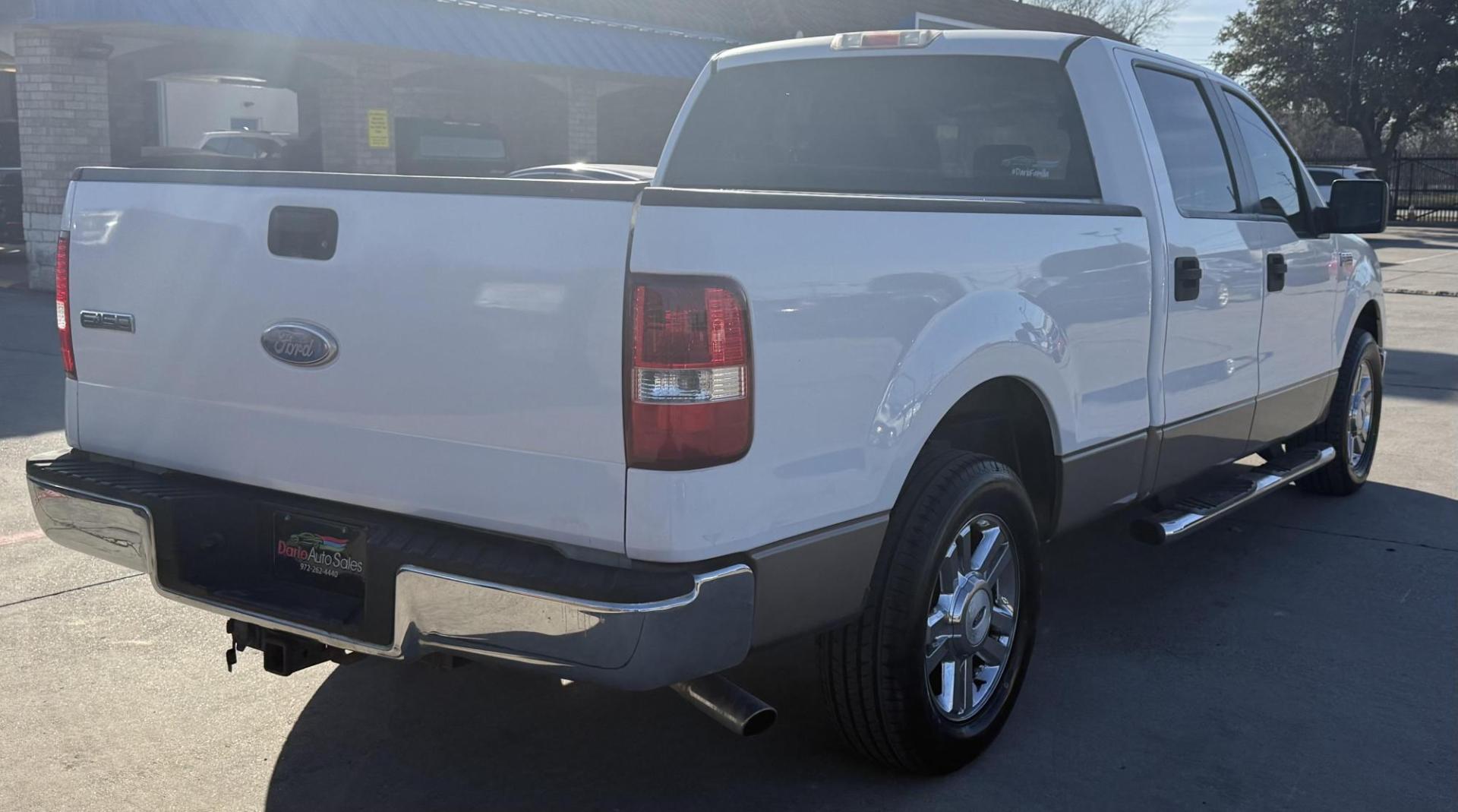 2006 White Ford F-150 (1FTPW12V86K) with an Triton 4.6L V-8 regular unleaded engine, located at 2401 E Main St., Grand Prairie, TX, 75050, (972) 262-4440, 32.748981, -96.969643 - Photo#8