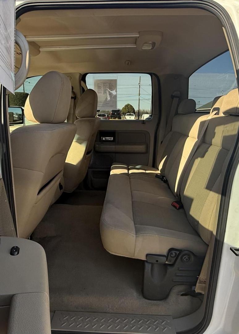 2006 White Ford F-150 (1FTPW12V86K) with an Triton 4.6L V-8 regular unleaded engine, located at 2401 E Main St., Grand Prairie, TX, 75050, (972) 262-4440, 32.748981, -96.969643 - Photo#17
