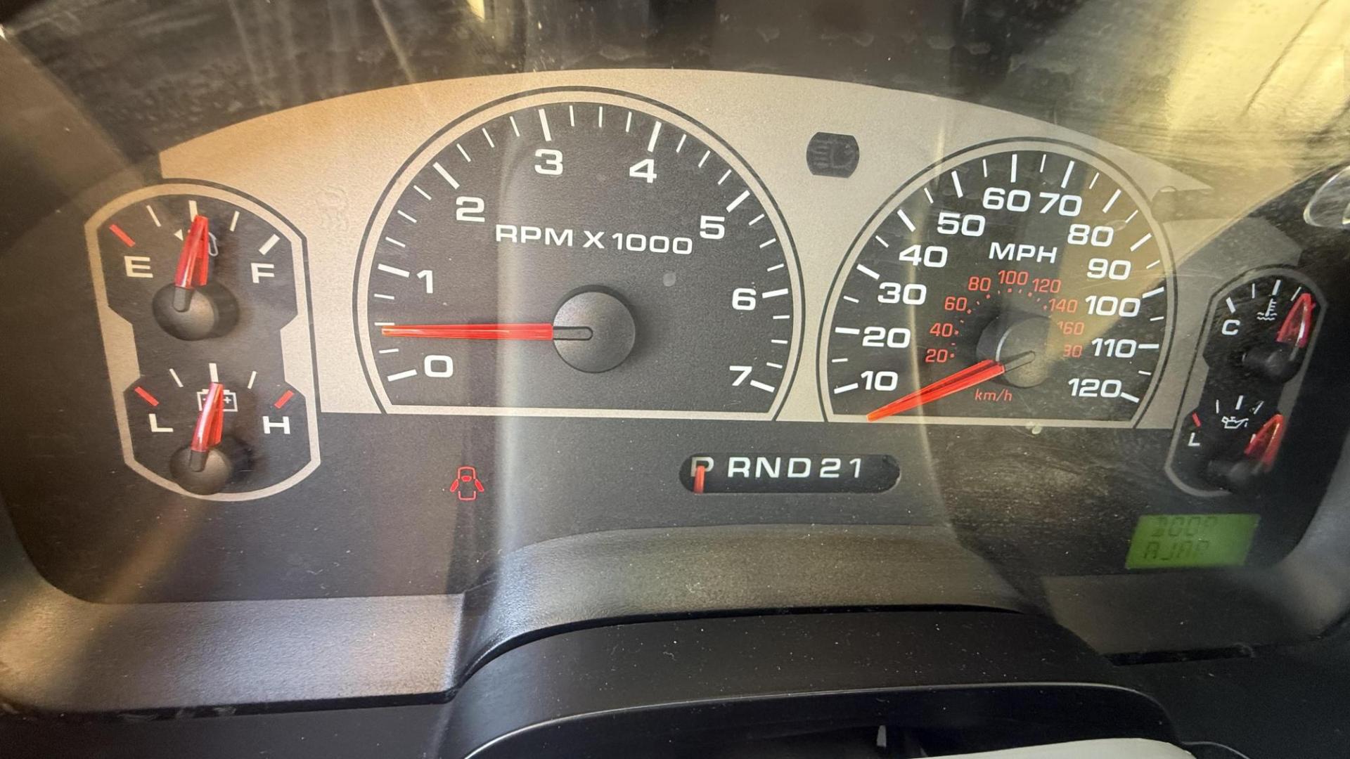 2006 White Ford F-150 (1FTPW12V86K) with an Triton 4.6L V-8 regular unleaded engine, located at 2401 E Main St., Grand Prairie, TX, 75050, (972) 262-4440, 32.748981, -96.969643 - Photo#22