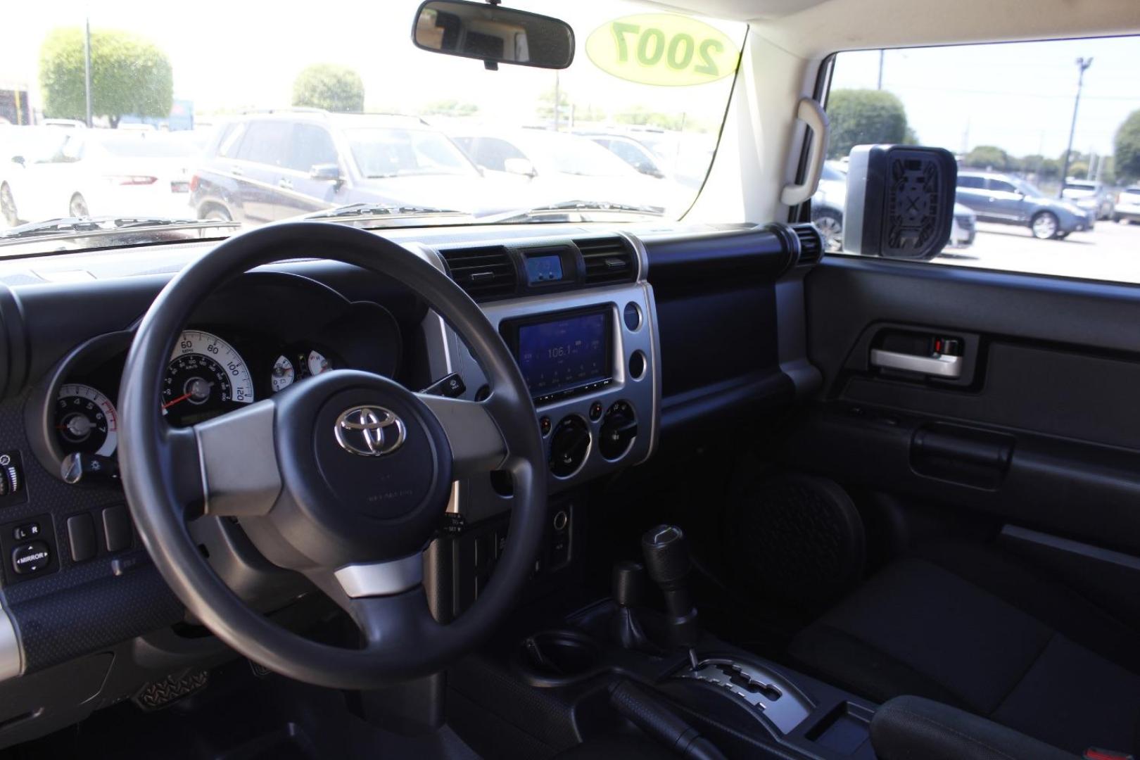 2007 Silver Toyota FJ Cruiser 4WD (JTEBU11F070) , located at 2401 E Main St., Grand Prairie, TX, 75050, (972) 262-4440, 32.748981, -96.969643 - Photo#9