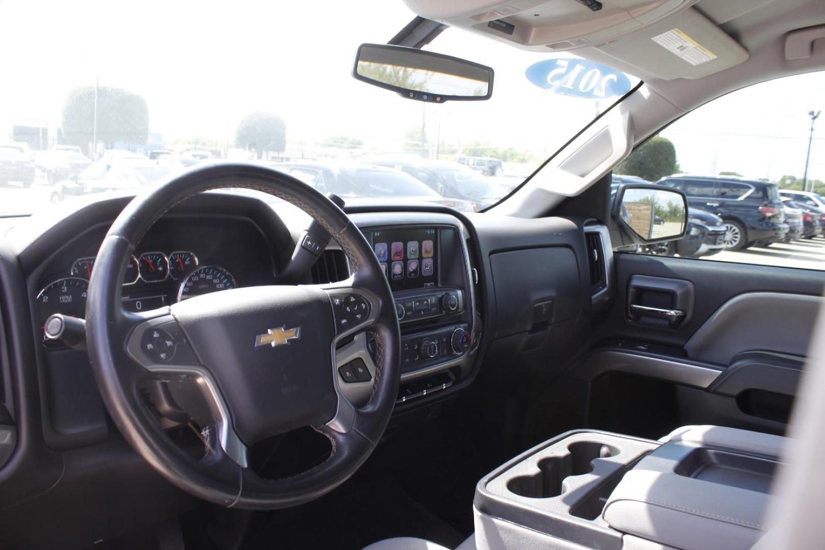2015 Blue Chevrolet Silverado 1500 1LT (1GCRCREH4FZ) , located at 2401 E Main St., Grand Prairie, TX, 75050, (972) 262-4440, 32.748981, -96.969643 - Photo#12