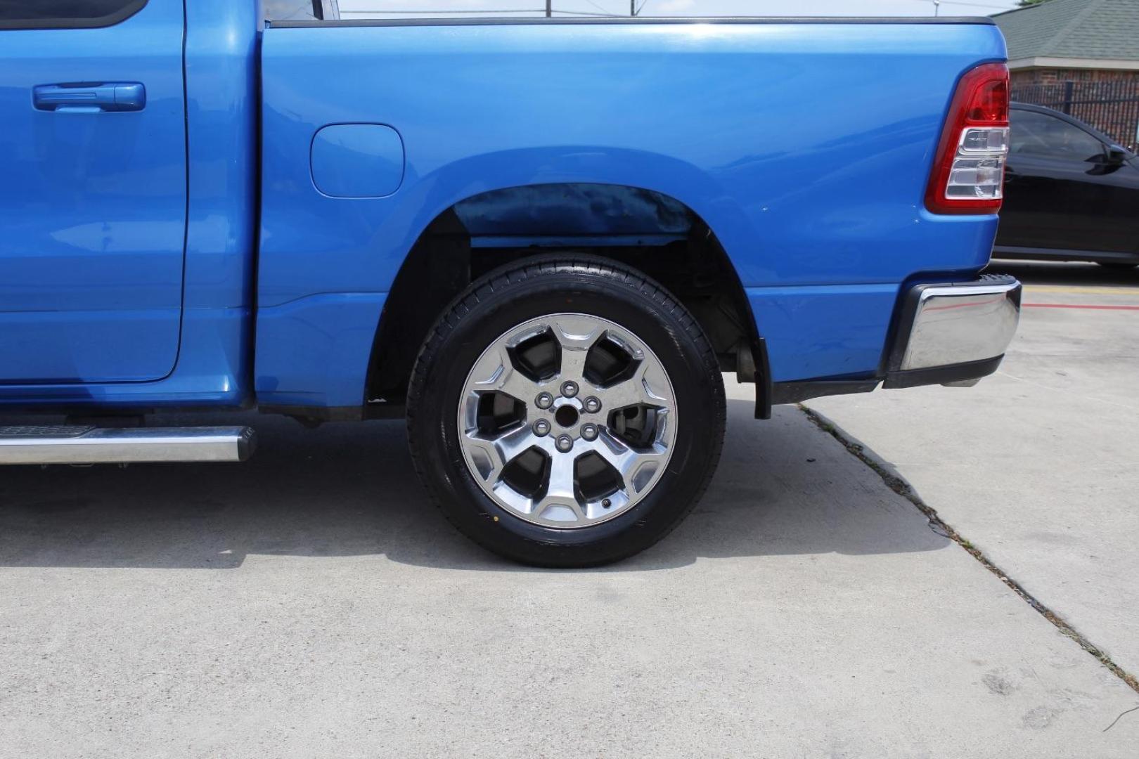 2021 BLUE Ram 1500 Lone Star Crew Cab 4x2 5'7 Box (1C6RREFT5MN) with an HEMI 5.7L V-8 variable valve control engine, located at 2401 E Main St., Grand Prairie, TX, 75050, (972) 262-4440, 32.748981, -96.969643 - Photo#5