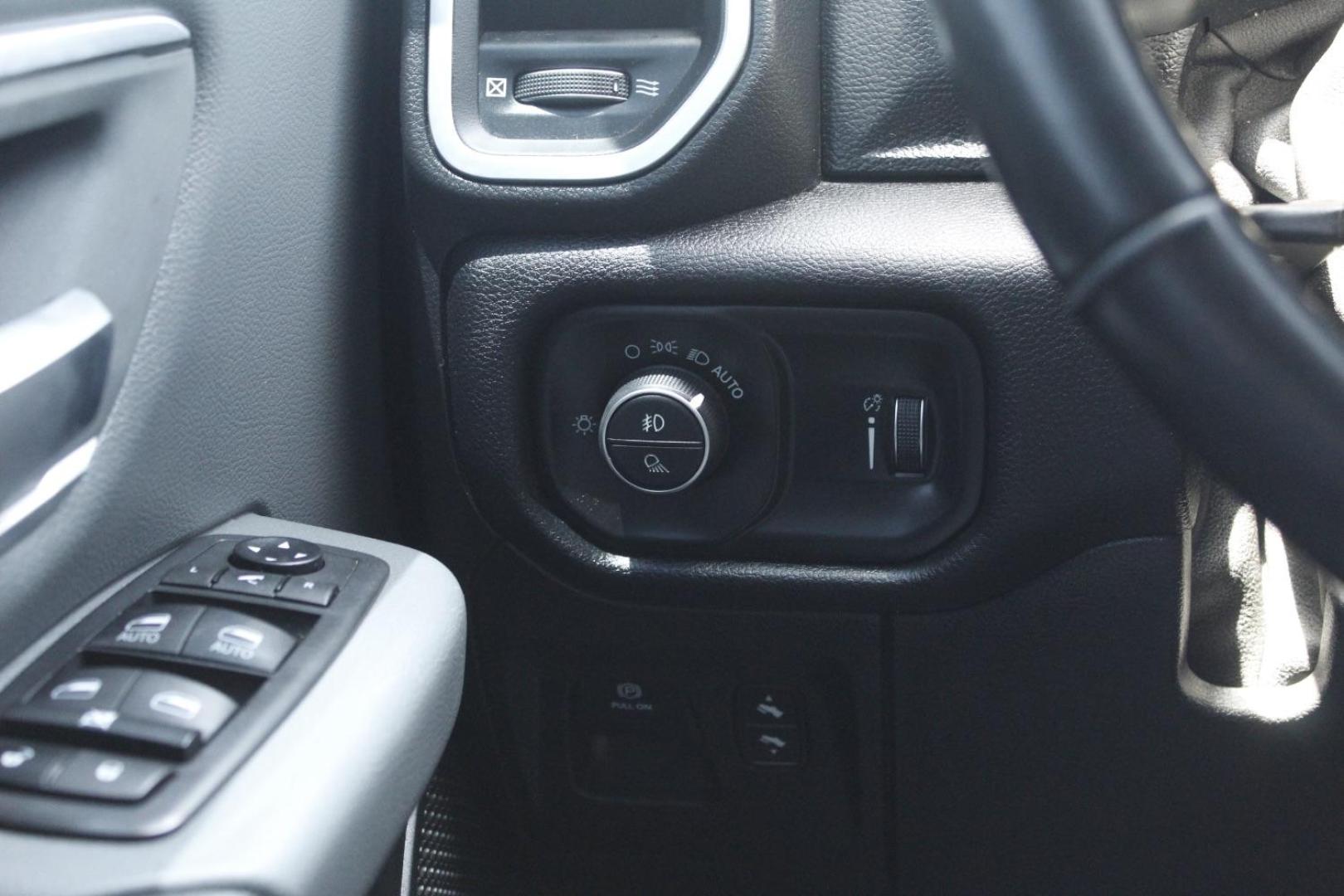 2021 BLUE Ram 1500 Lone Star Crew Cab 4x2 5'7 Box (1C6RREFT5MN) with an HEMI 5.7L V-8 variable valve control engine, located at 2401 E Main St., Grand Prairie, TX, 75050, (972) 262-4440, 32.748981, -96.969643 - Photo#21