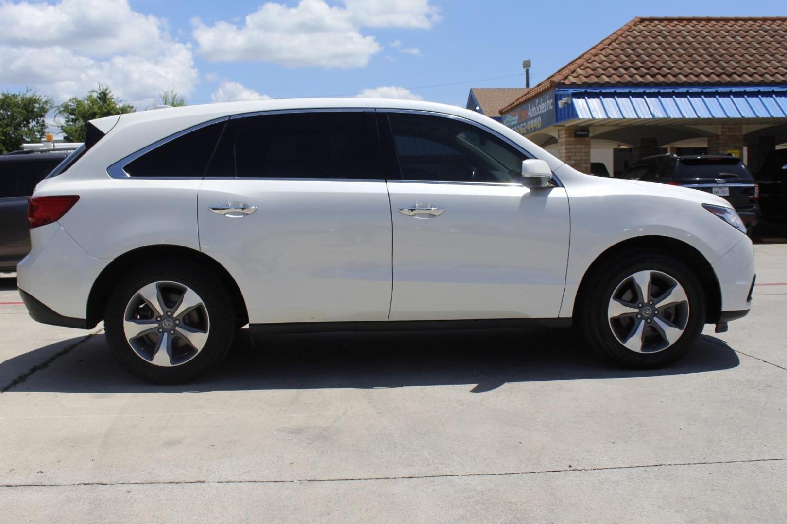 2016 White Acura MDX AcuraWatch Plus Package (5FRYD3H24GB) with an 3.5L V-6 gasoline direct injection engine, located at 2401 E Main St., Grand Prairie, TX, 75050, (972) 262-4440, 32.748981, -96.969643 - Photo#8