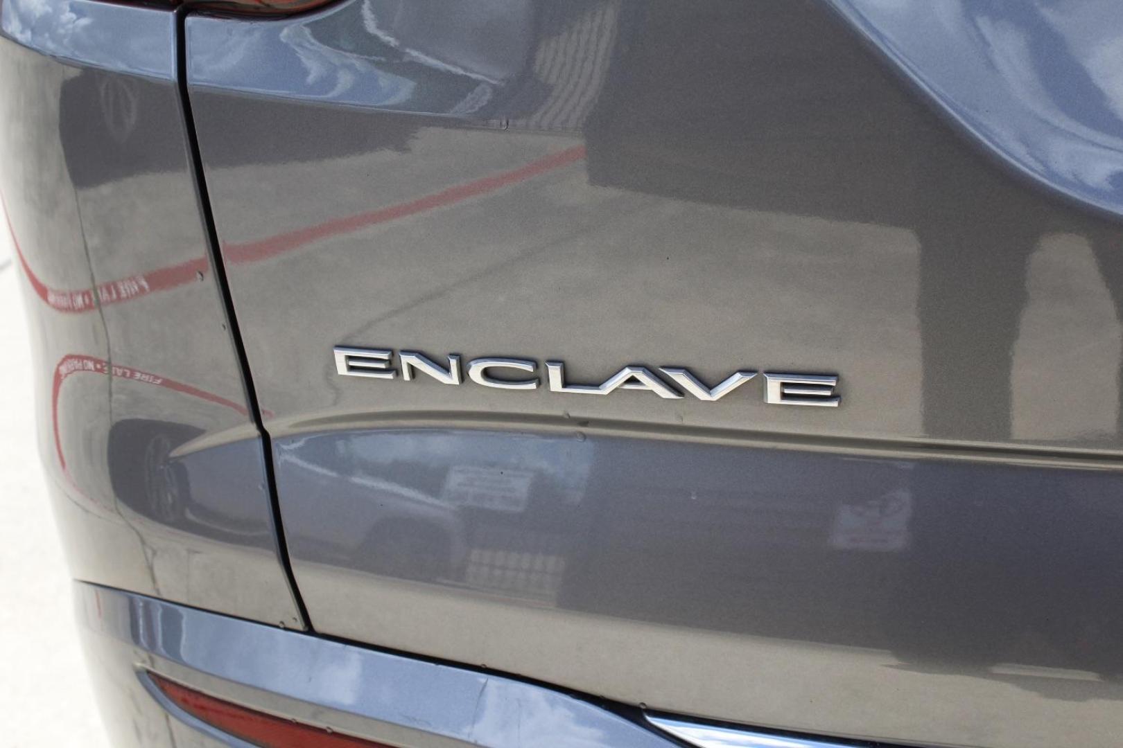 2020 Gray Buick Enclave FWD Avenir (5GAERDKW9LJ) with an 3.6L V-6 gasoline direct injection engine, located at 2401 E Main St., Grand Prairie, TX, 75050, (972) 262-4440, 32.748981, -96.969643 - Photo#5