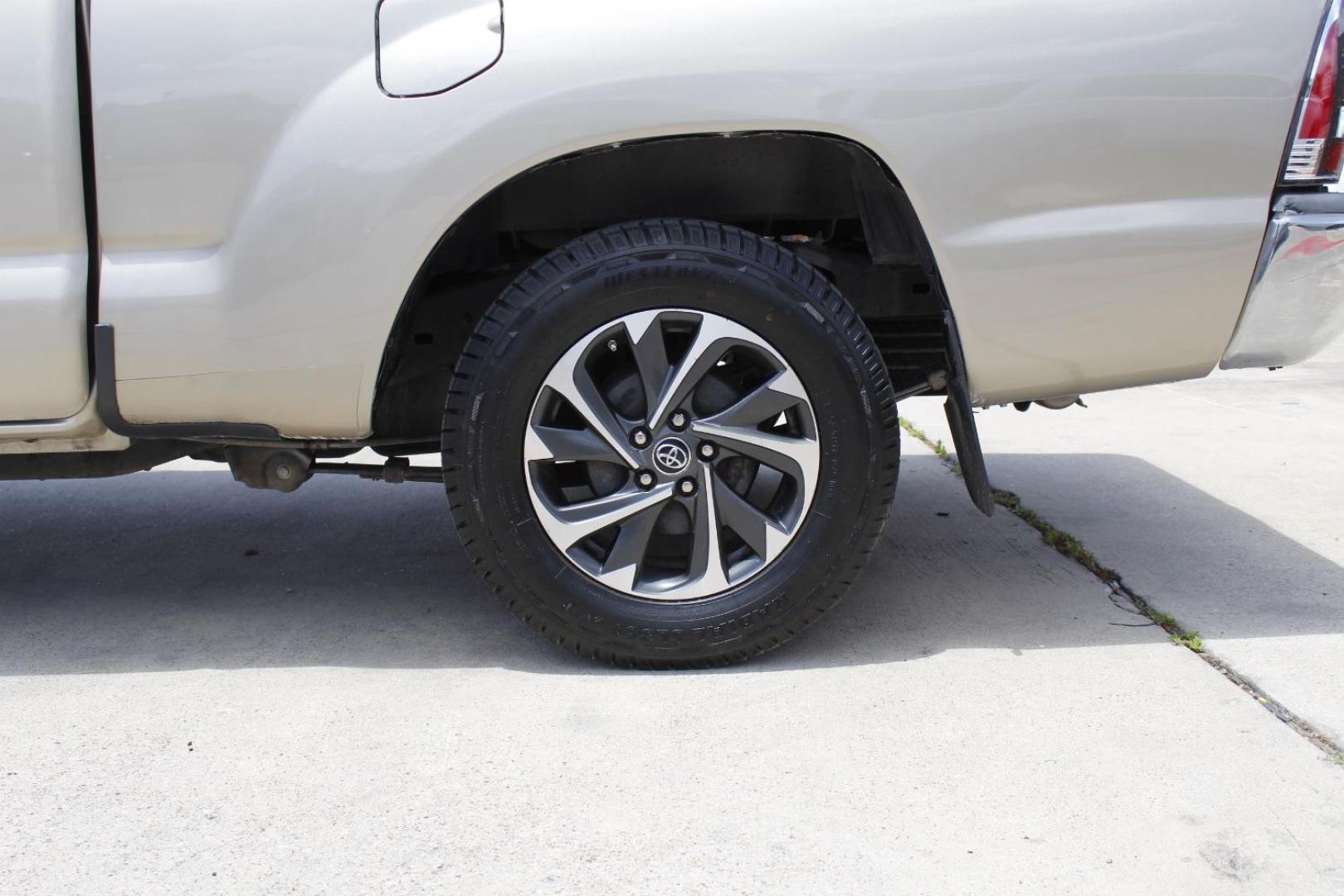 2008 Gold Toyota Tacoma (5TETX22NX8Z) with an 2.7 engine, located at 2401 E Main St., Grand Prairie, TX, 75050, (972) 262-4440, 32.748981, -96.969643 - Photo#4