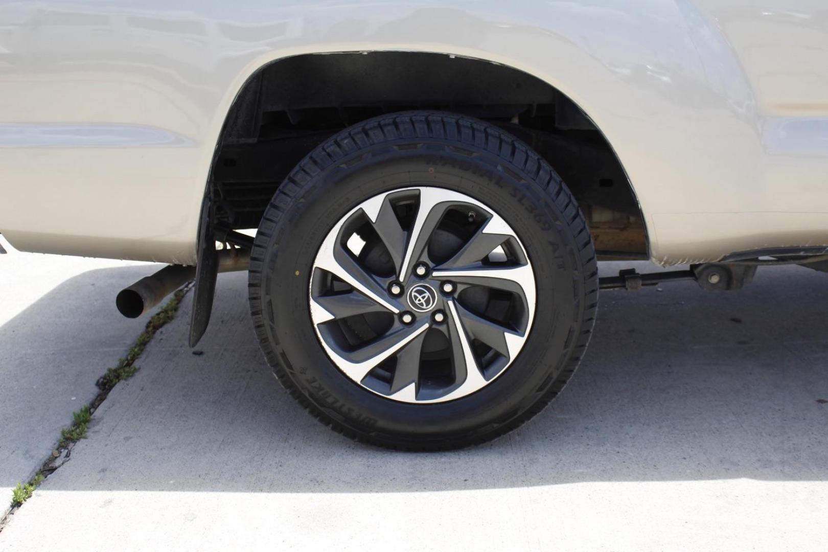 2008 Gold Toyota Tacoma (5TETX22NX8Z) with an 2.7 engine, located at 2401 E Main St., Grand Prairie, TX, 75050, (972) 262-4440, 32.748981, -96.969643 - Photo#10