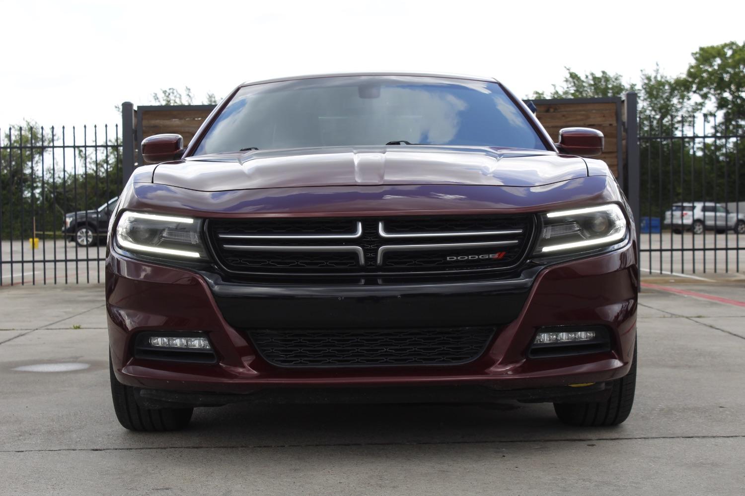 photo of 2017 Dodge Charger SXT RWD