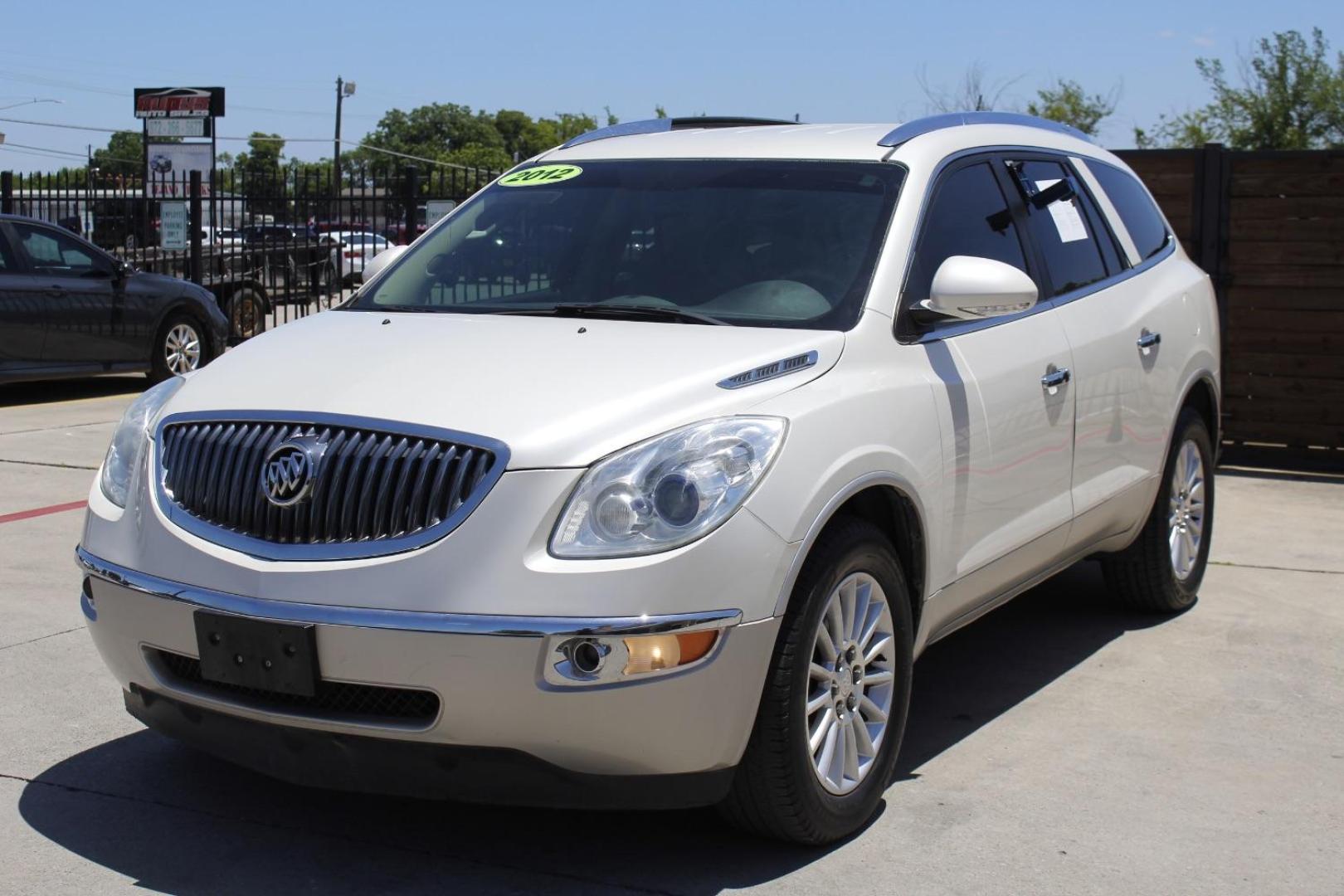2012 White Buick Enclave Leather (5GAKRCED3CJ) with an 3.6L V-6 gasoline direct injection engine, located at 2401 E Main St., Grand Prairie, TX, 75050, (972) 262-4440, 32.748981, -96.969643 - Photo#1