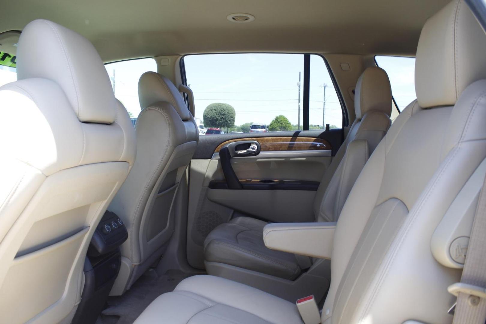 2012 White Buick Enclave Leather (5GAKRCED3CJ) with an 3.6L V-6 gasoline direct injection engine, located at 2401 E Main St., Grand Prairie, TX, 75050, (972) 262-4440, 32.748981, -96.969643 - Photo#13