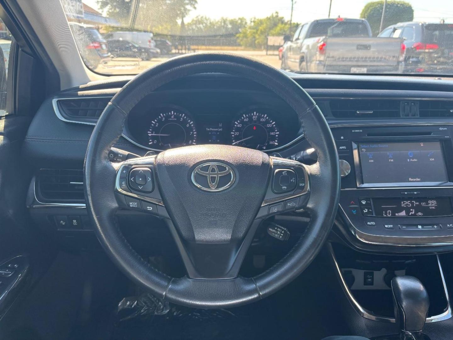 2018 Red Toyota Avalon XLE (4T1BK1EB3JU) with an 3.5L V-6 DOHC engine, located at 2401 E Main St., Grand Prairie, TX, 75050, (972) 262-4440, 32.748981, -96.969643 - Photo#11