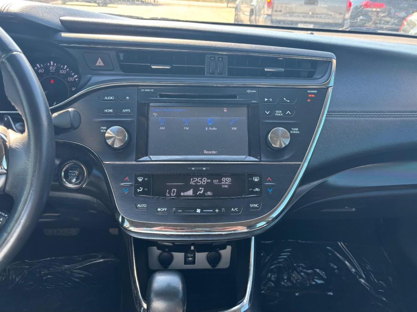 2018 Red Toyota Avalon XLE (4T1BK1EB3JU) with an 3.5L V-6 DOHC engine, located at 2401 E Main St., Grand Prairie, TX, 75050, (972) 262-4440, 32.748981, -96.969643 - Photo#13
