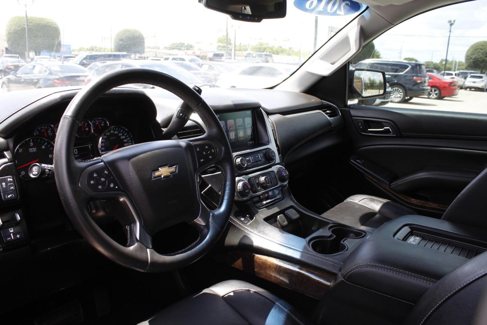 2016 Gray Chevrolet Tahoe LT (1GNSCBKCXGR) with an EcoTec3 5.3L V-8 gasoline direct injection engine, located at 2401 E Main St., Grand Prairie, TX, 75050, (972) 262-4440, 32.748981, -96.969643 - Photo#10