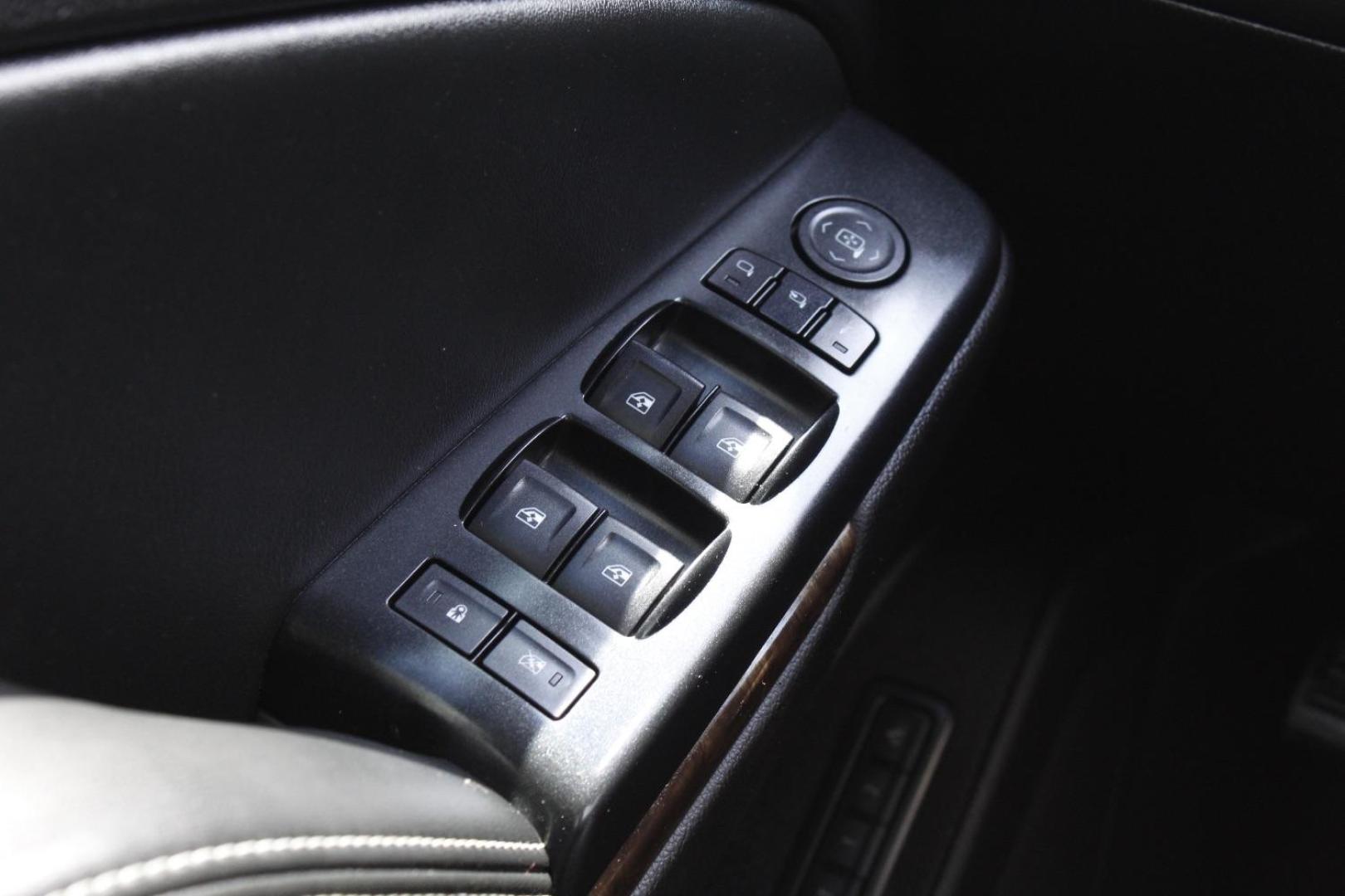 2016 Gray Chevrolet Tahoe LT (1GNSCBKCXGR) with an EcoTec3 5.3L V-8 gasoline direct injection engine, located at 2401 E Main St., Grand Prairie, TX, 75050, (972) 262-4440, 32.748981, -96.969643 - Photo#19