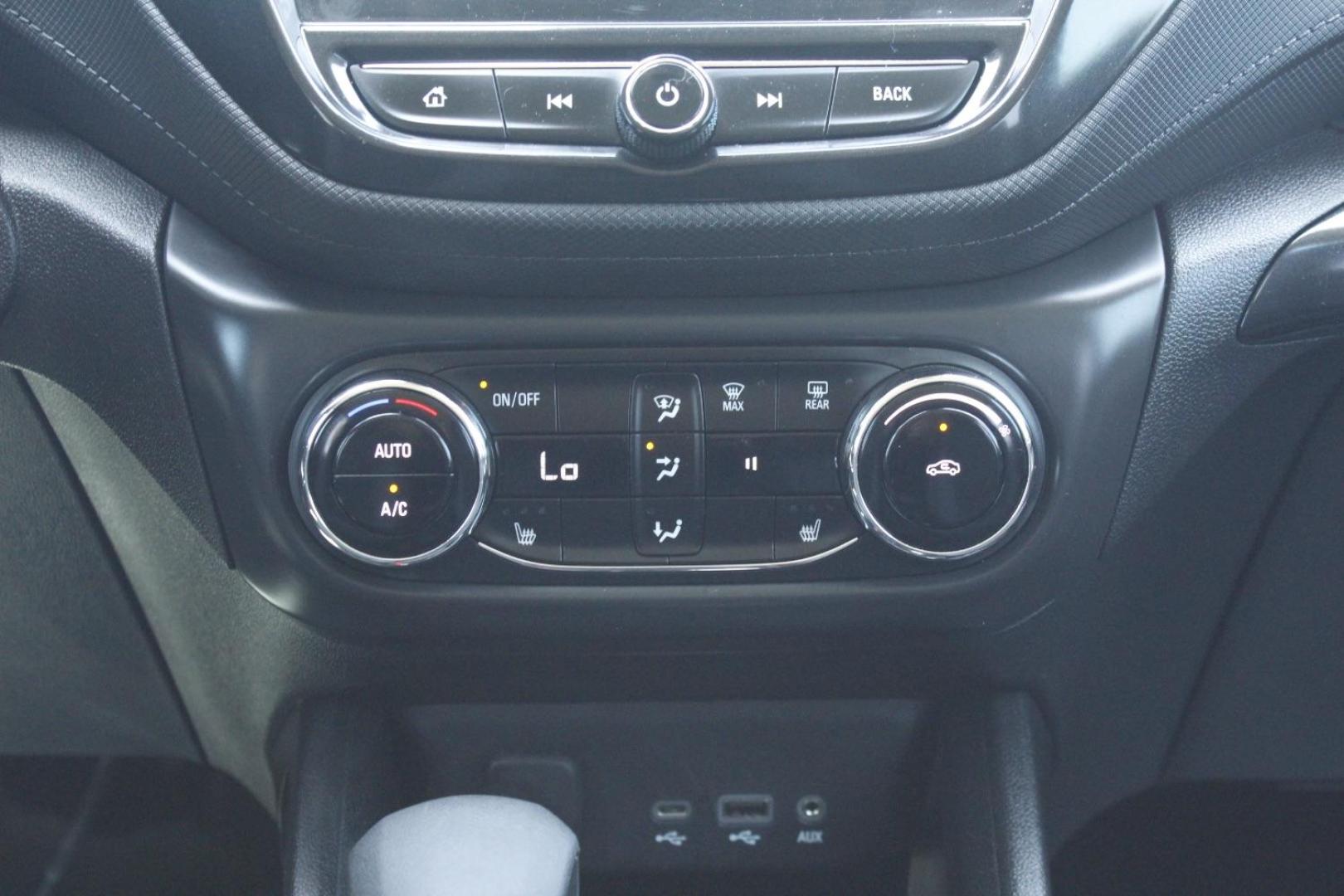 2021 Black Chevrolet Trailblazer FWD LT (KL79MPSL8MB) , located at 2401 E Main St., Grand Prairie, TX, 75050, (972) 262-4440, 32.748981, -96.969643 - Photo#18