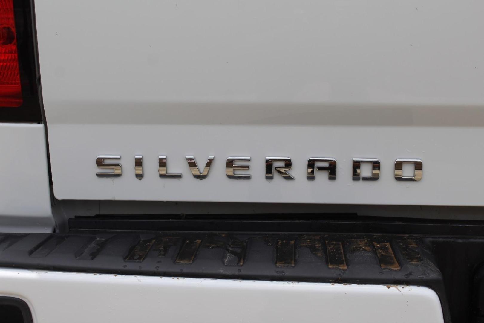 2019 White Chevrolet Silverado 1500 LD WT (2GCVKNEC7K1) with an EcoTec3 5.3L V-8 gasoline direct injection engine, located at 2401 E Main St., Grand Prairie, TX, 75050, (972) 262-4440, 32.748981, -96.969643 - Photo#4