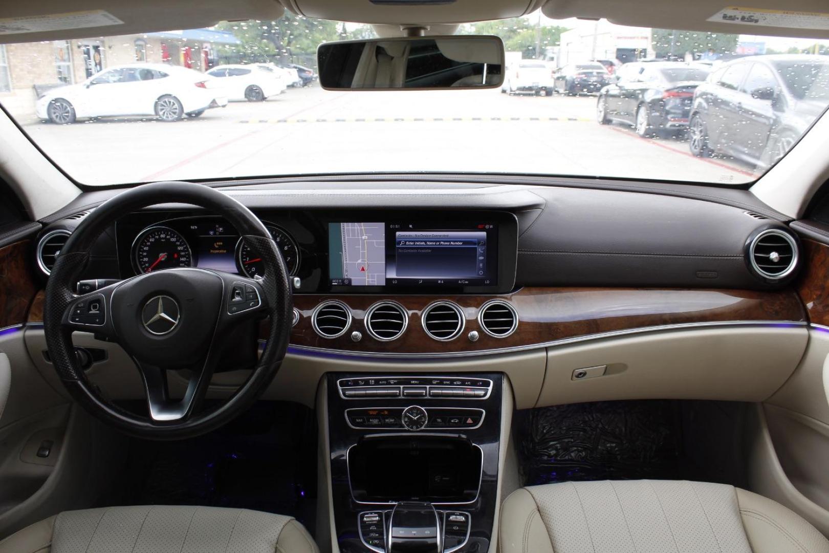 2017 White Mercedes-Benz E-Class E300 Luxury Sedan (WDDZF4JB2HA) with an 3.5L V6 DOHC 24V engine, 7-Speed Automatic transmission, located at 2401 E Main St., Grand Prairie, TX, 75050, (972) 262-4440, 32.748981, -96.969643 - Photo#12