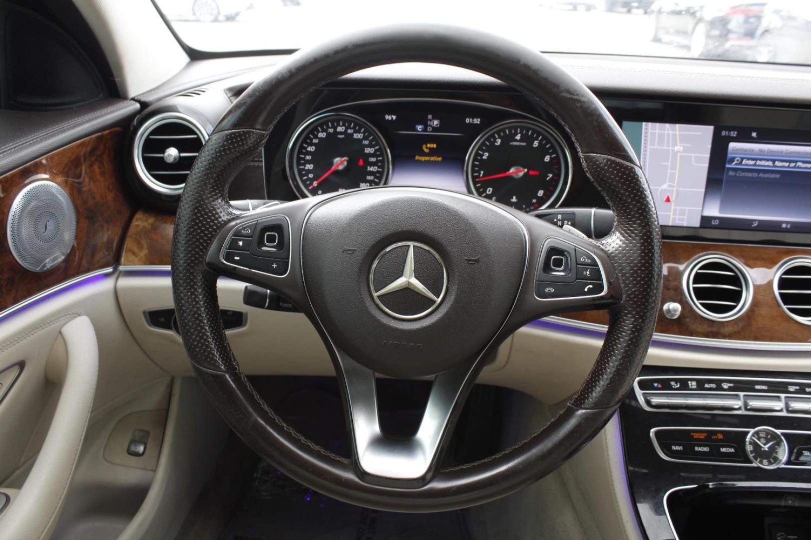 2017 White Mercedes-Benz E-Class E300 Luxury Sedan (WDDZF4JB2HA) with an 3.5L V6 DOHC 24V engine, 7-Speed Automatic transmission, located at 2401 E Main St., Grand Prairie, TX, 75050, (972) 262-4440, 32.748981, -96.969643 - Photo#20