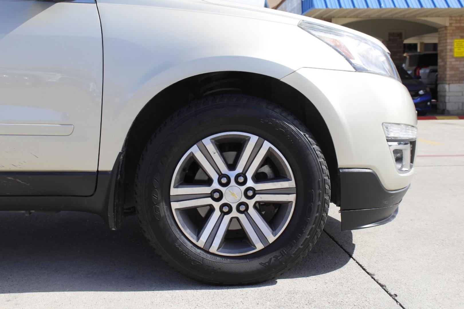 2017 Gold Chevrolet Traverse 2LT (1GNKRHKD0HJ) with an 3.6L V-6 gasoline direct injection engine, located at 2401 E Main St., Grand Prairie, TX, 75050, (972) 262-4440, 32.748981, -96.969643 - Photo#10