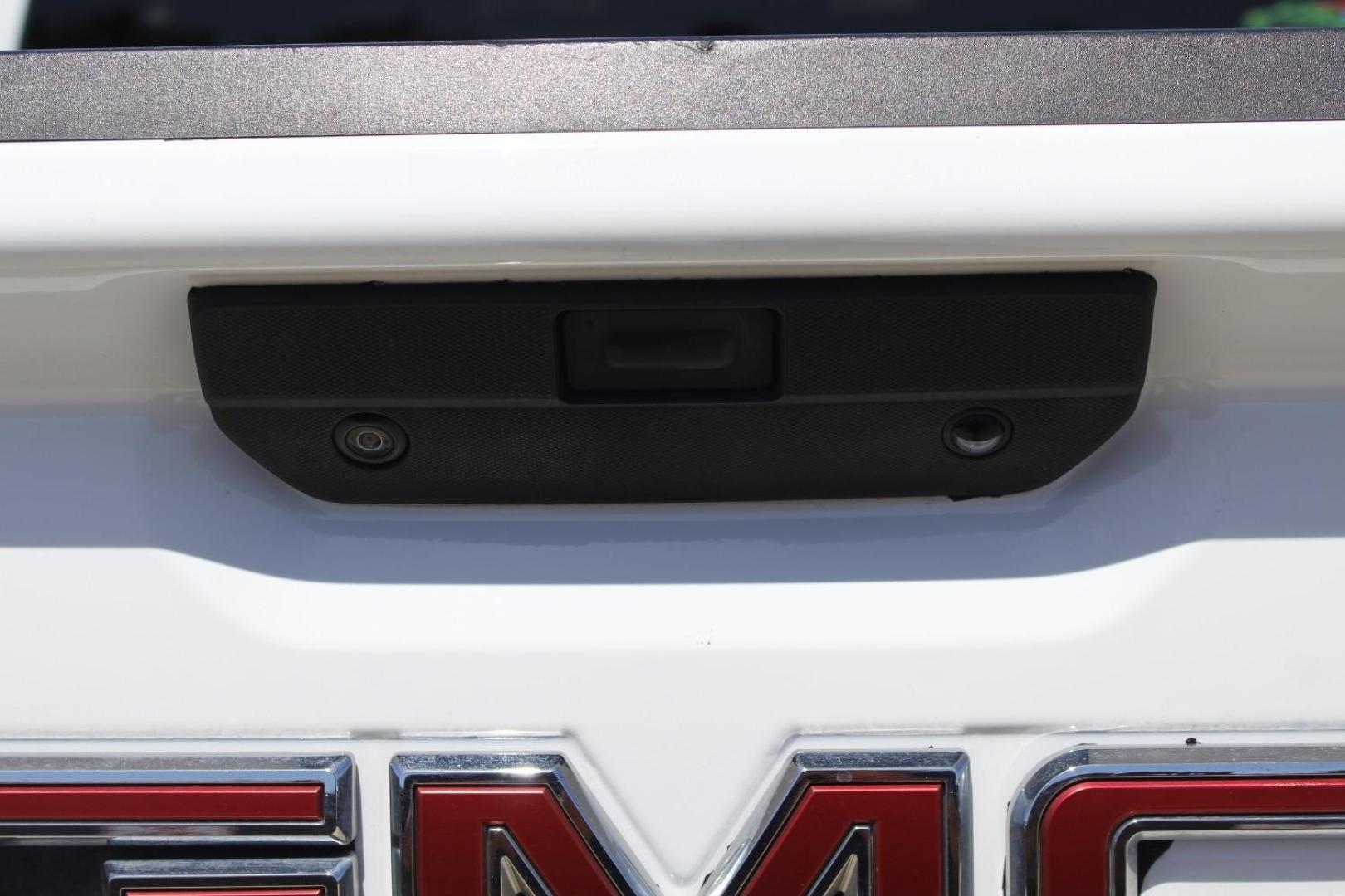 2019 White GMC Sierra 1500 SLE (1GTP8BED6KZ) , located at 2401 E Main St., Grand Prairie, TX, 75050, (972) 262-4440, 32.748981, -96.969643 - Photo#6