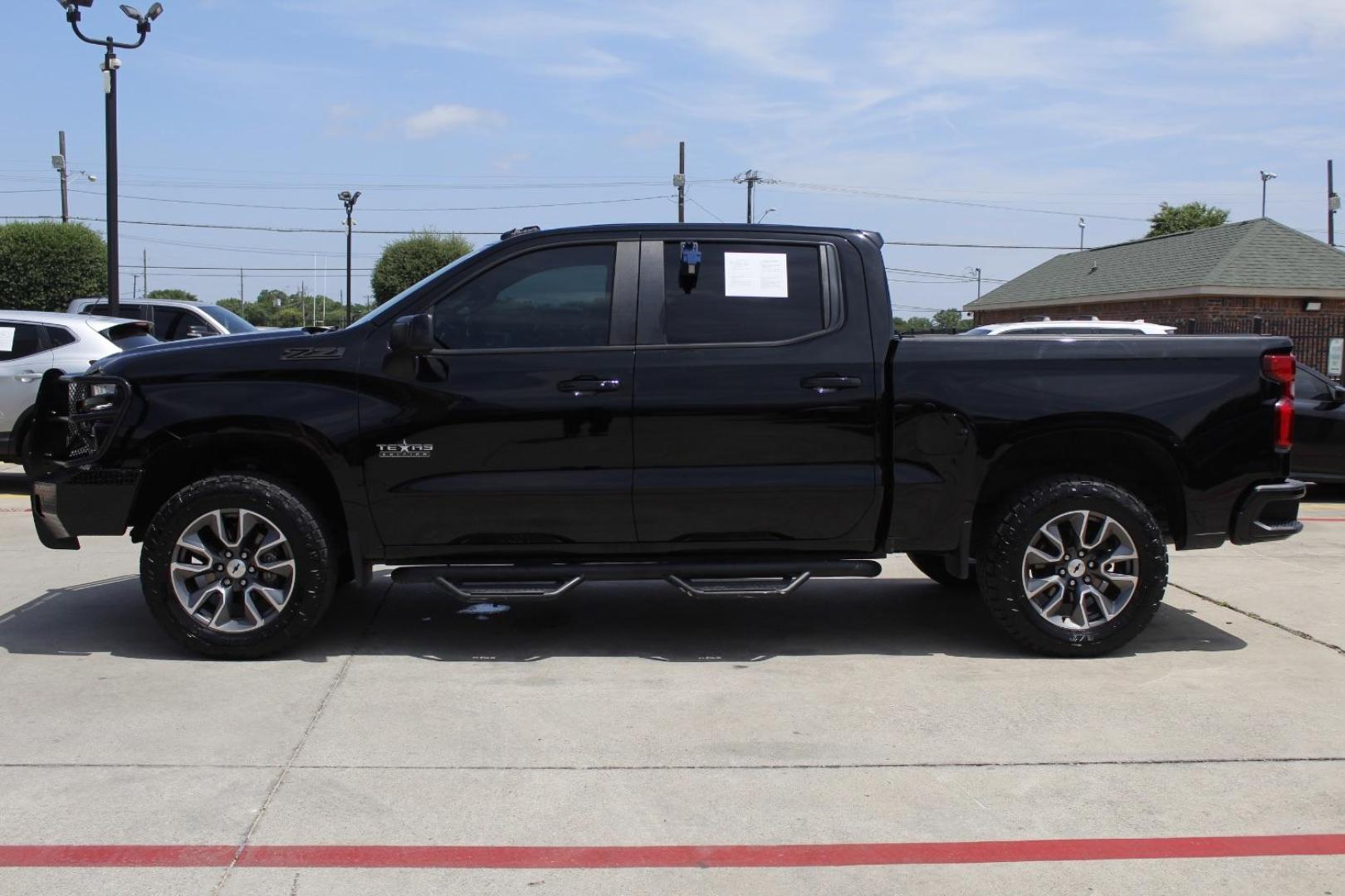 2021 Black Chevrolet Silverado 1500 4WD Crew Cab Short Bed RST (3GCUYEED3MG) , located at 2401 E Main St., Grand Prairie, TX, 75050, (972) 262-4440, 32.748981, -96.969643 - Photo#2