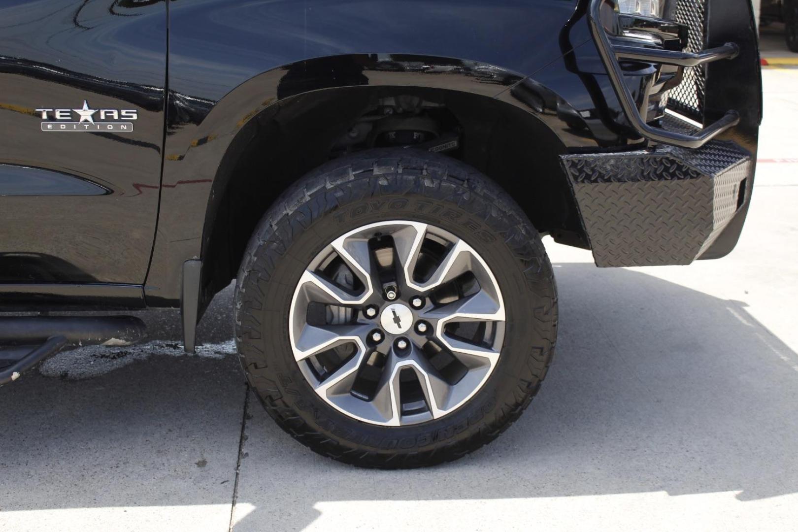 2021 Black Chevrolet Silverado 1500 4WD Crew Cab Short Bed RST (3GCUYEED3MG) , located at 2401 E Main St., Grand Prairie, TX, 75050, (972) 262-4440, 32.748981, -96.969643 - Photo#10